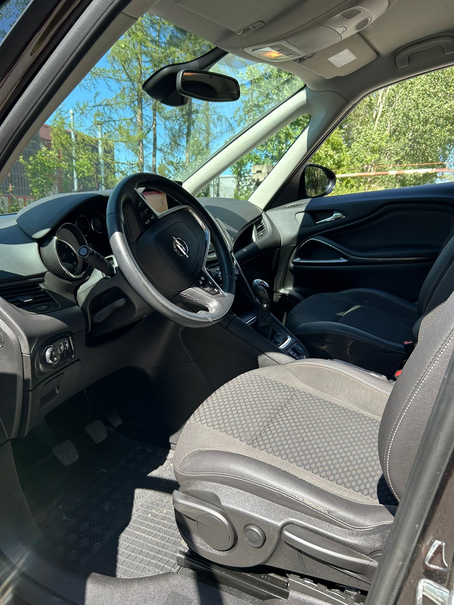 Opel Zafira, 2.0 CDTI 125 kW | 1. majitel - fotka 4