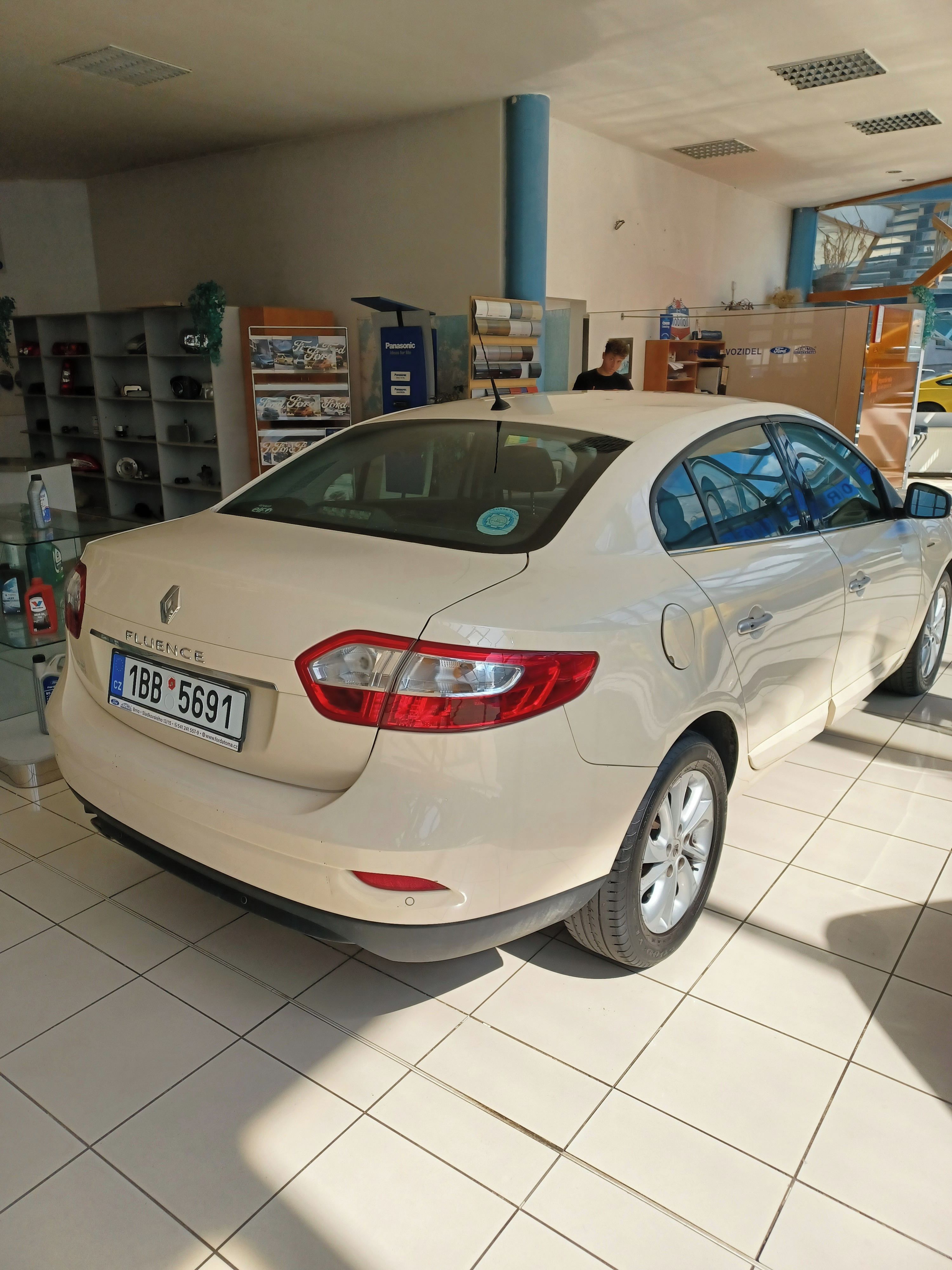 Renault Fluence, 1.majitel Cz pravidelný servis - fotka 4