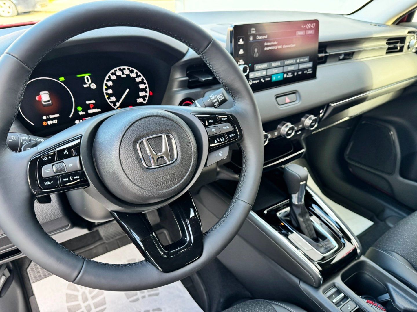 Honda HR-V, 1.5 e:HEV Advance SKLADEM - fotka 5