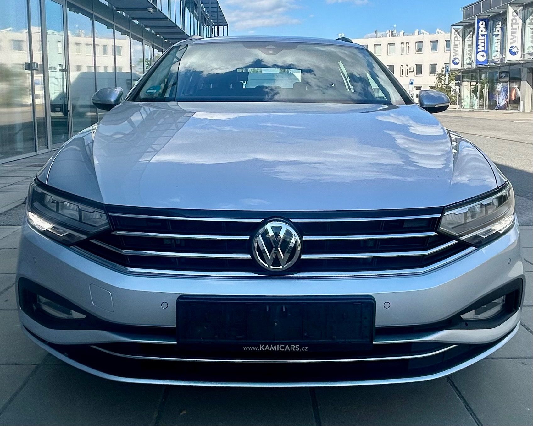 Volkswagen Passat, 2.0TDi 110KW MANUÁL LED-ACC - fotka 3