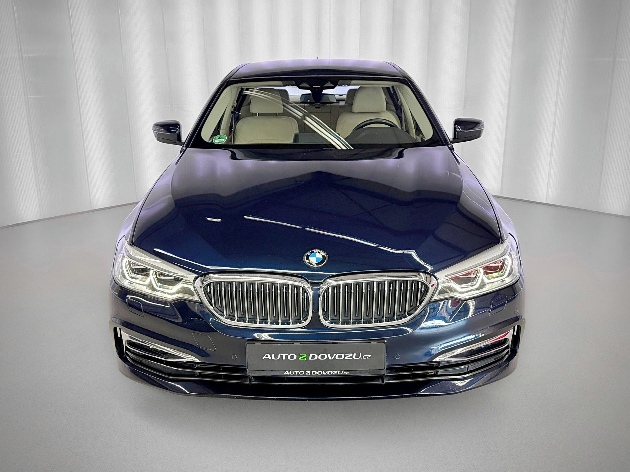 BMW Řada 5, 540i 250KW, LUXURY LINE, LED - fotka 3