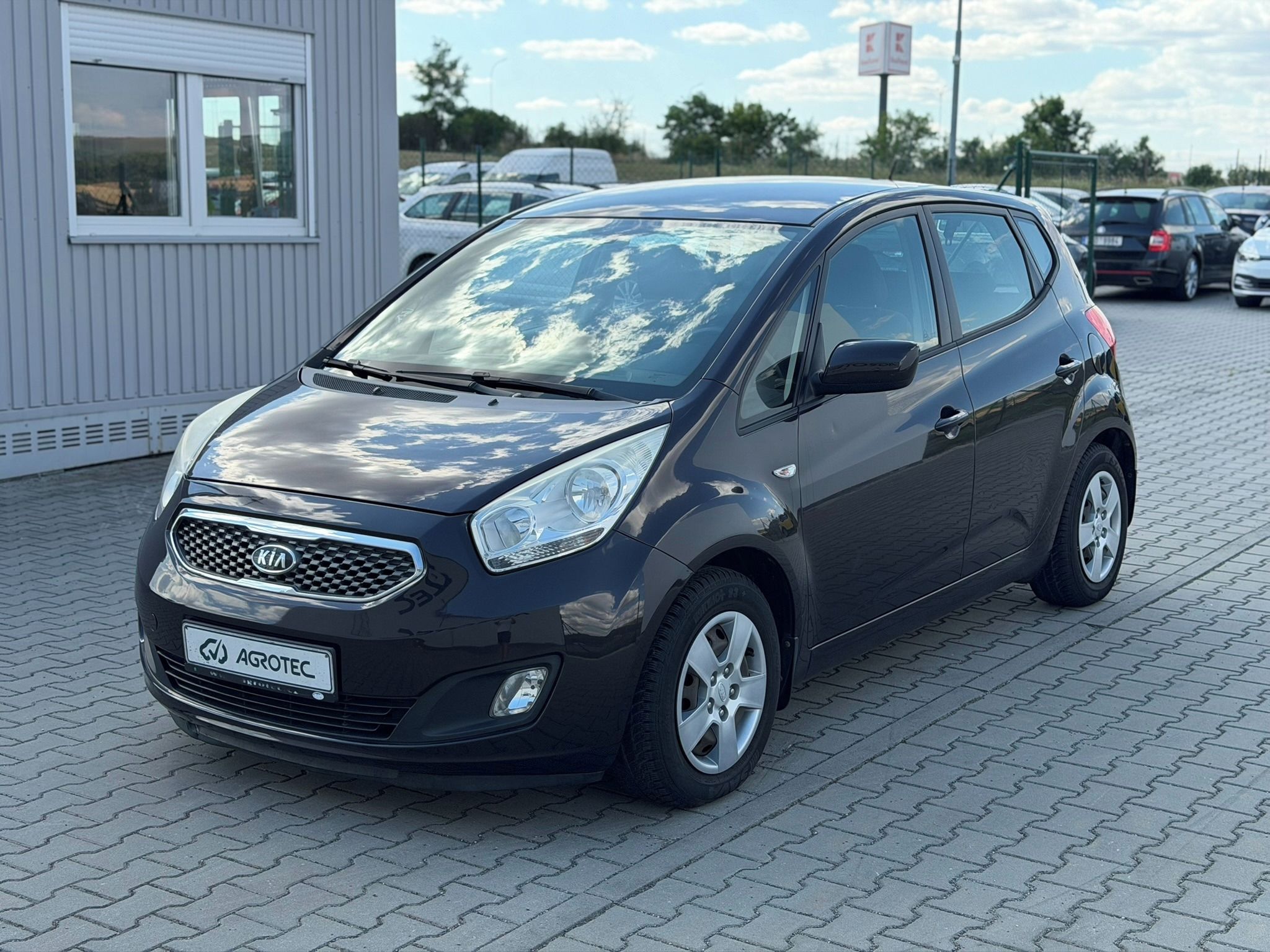 Kia Venga, 1.4 CVVT 66 kW Play - fotka 3