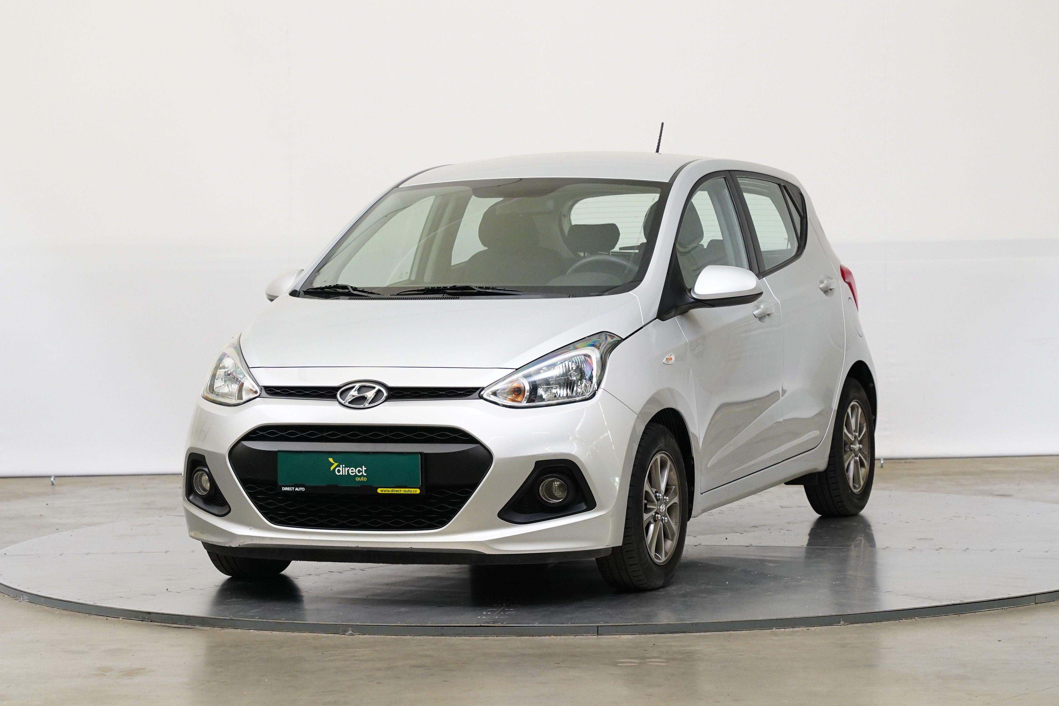 Hyundai i10, 1.0i 49 kW