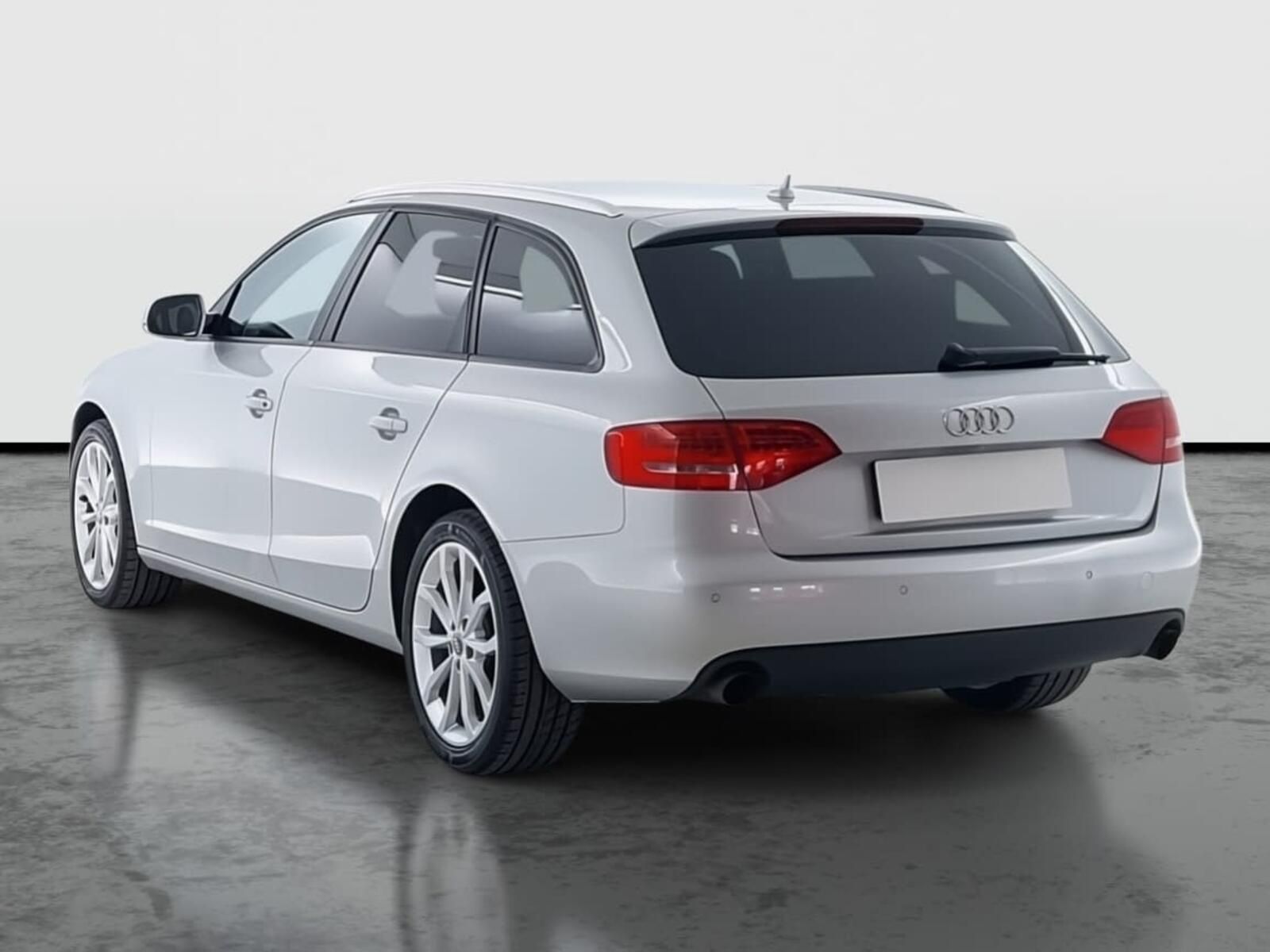 Audi A4, 2.0 TFSI, Automat, Navi - fotka 4