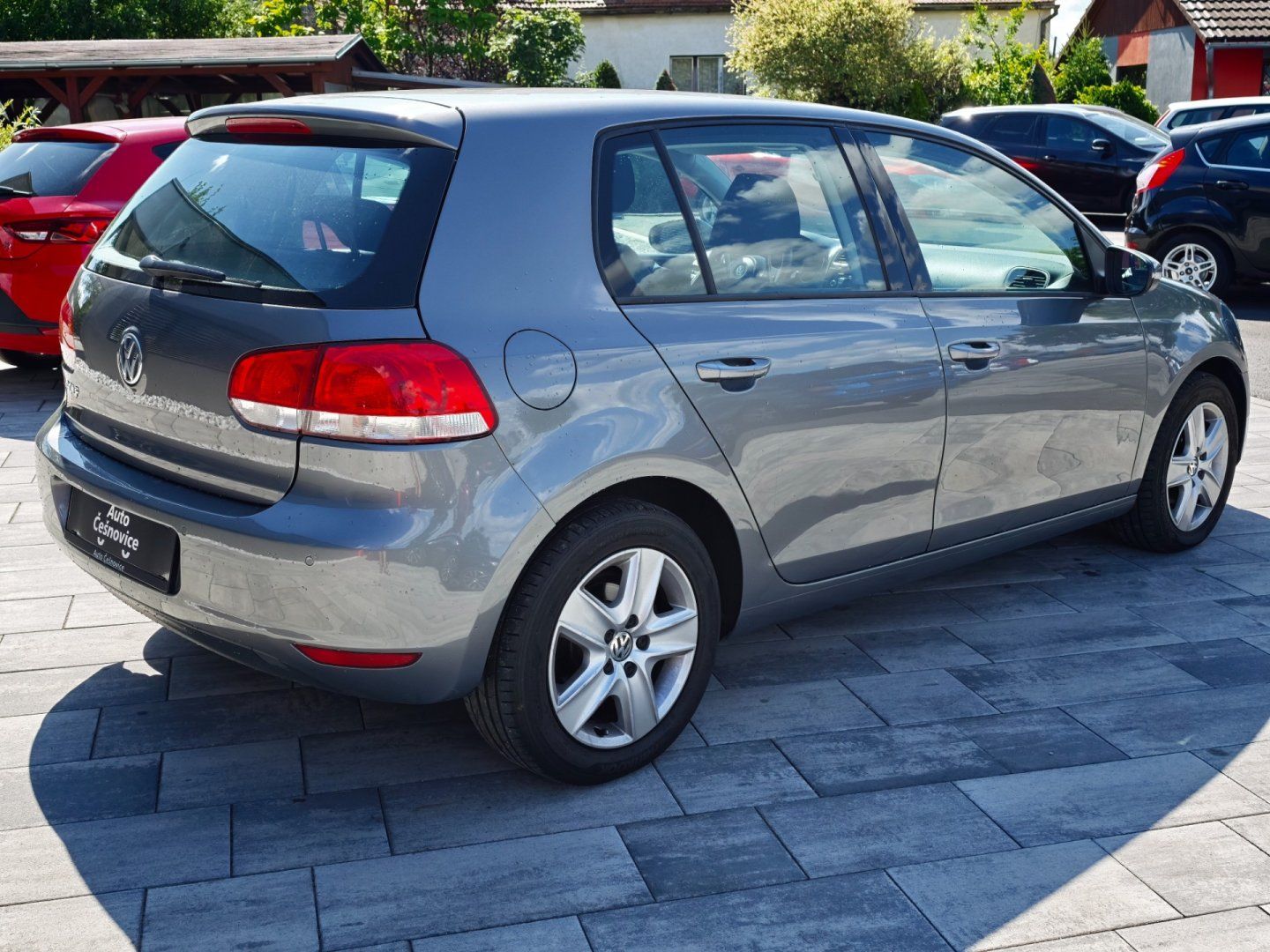 Volkswagen Golf, 1,6 i 75 KW Comfort - fotka 5
