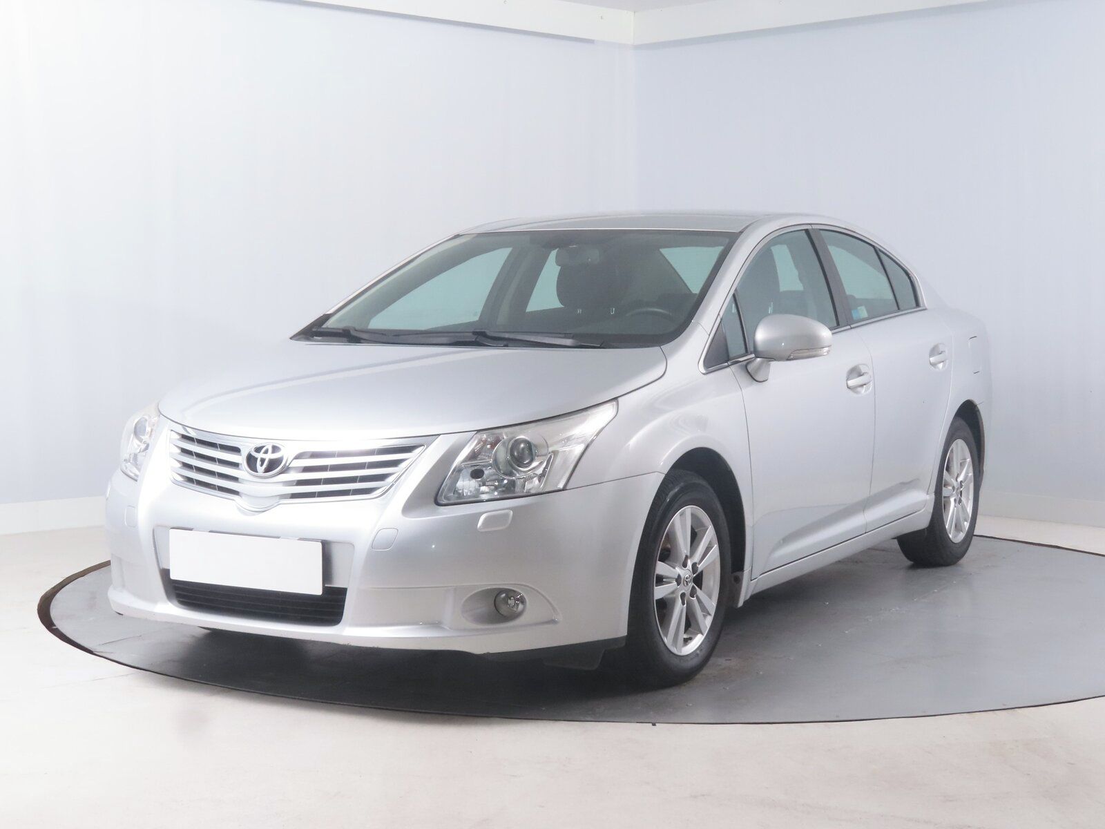 Toyota Avensis, 1.8 Valvematic, ČR,1.maj - fotka 2