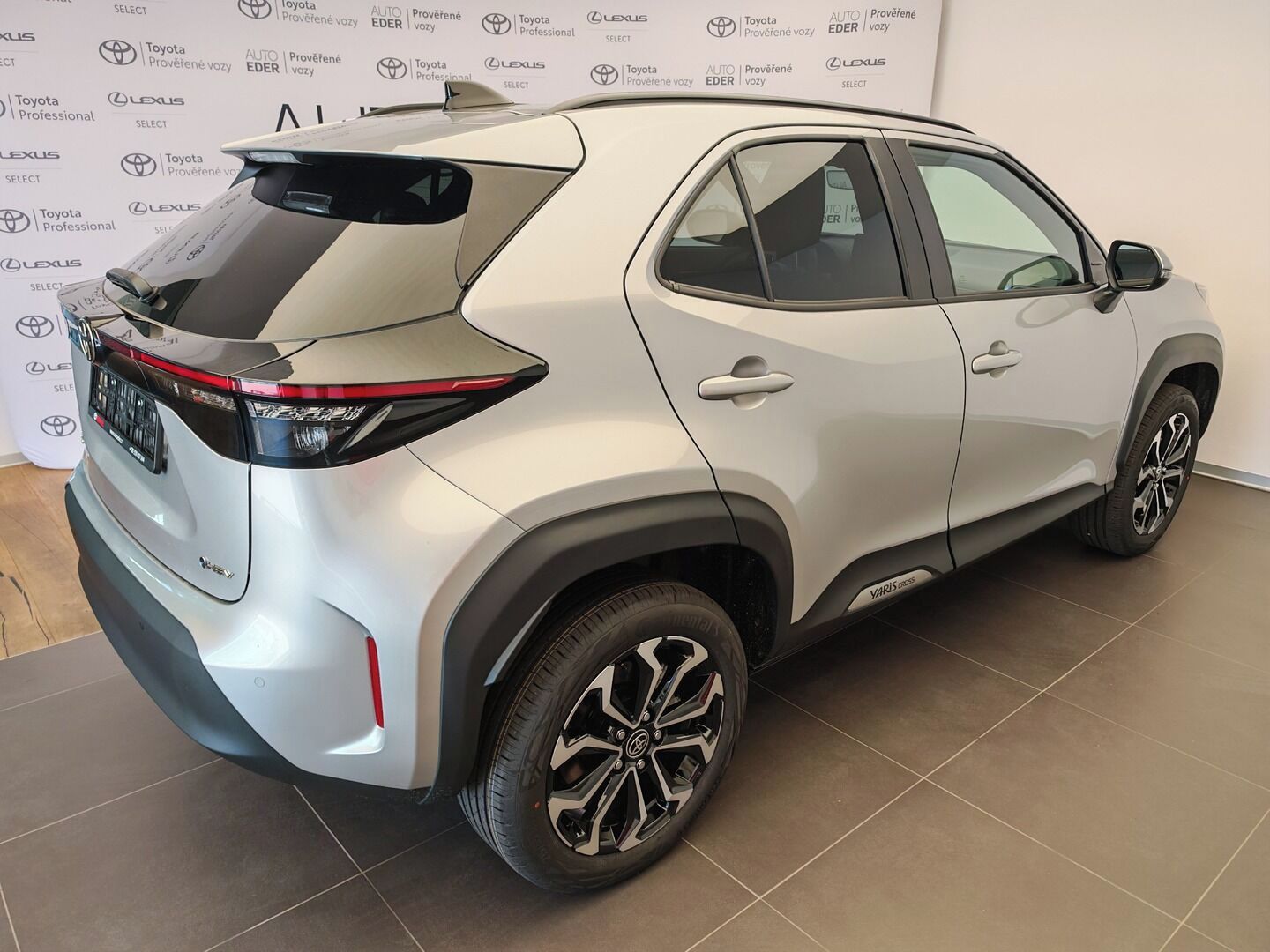 Toyota Yaris Cross, 1.5 Hybrid ( 130 k ) e - CVT - fotka 4