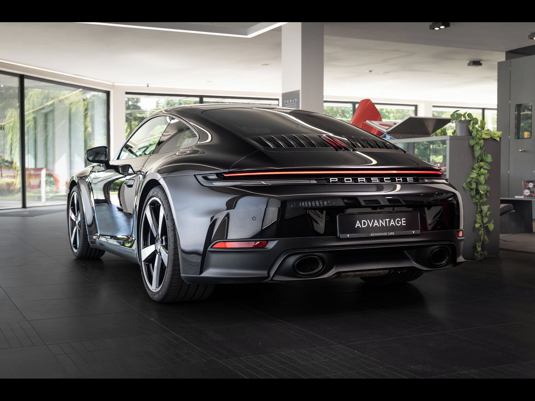 Porsche 911, (992.2) Carrera Pano/Bose/Spor - fotka 4