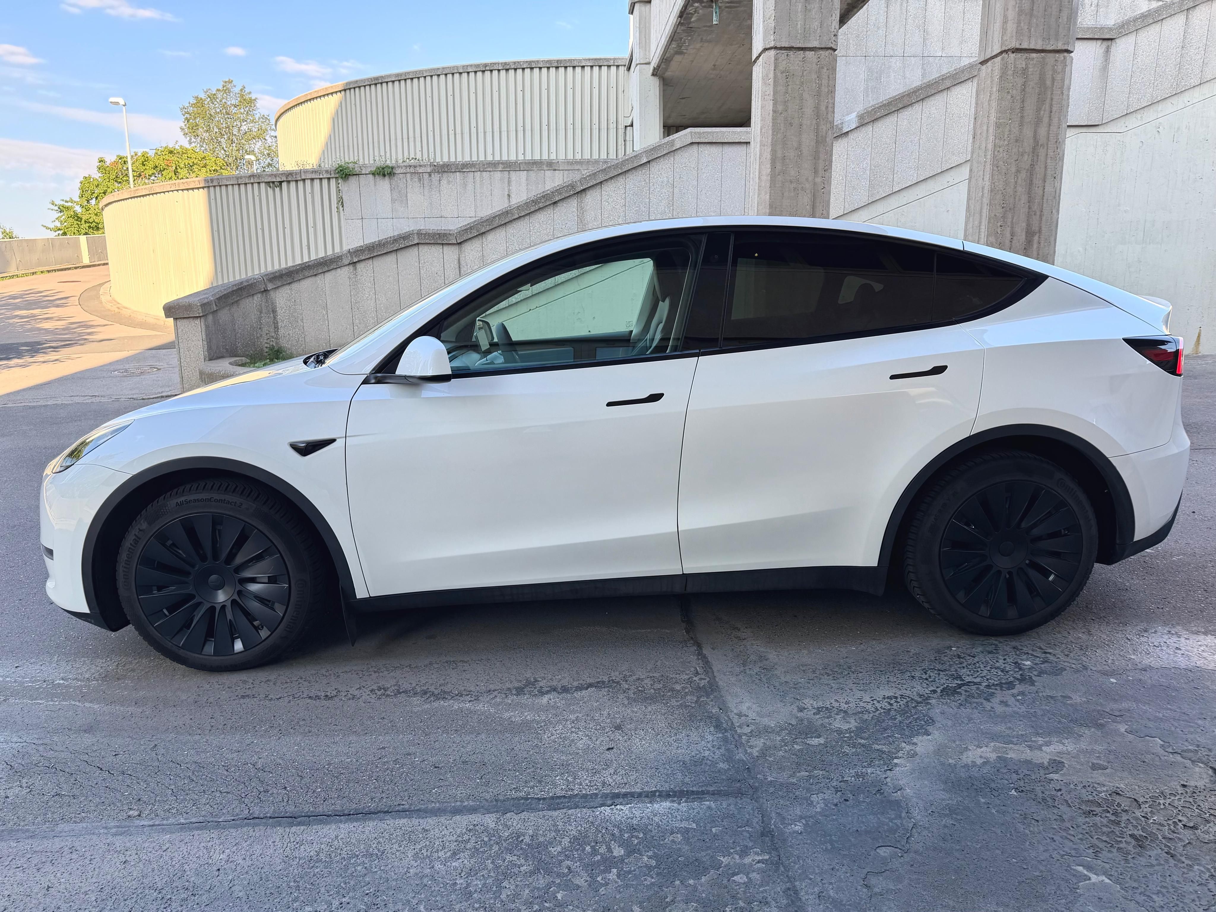 Tesla Model Y, LR AWD, DPH, 1.maj, ČR, záruka - fotka 6