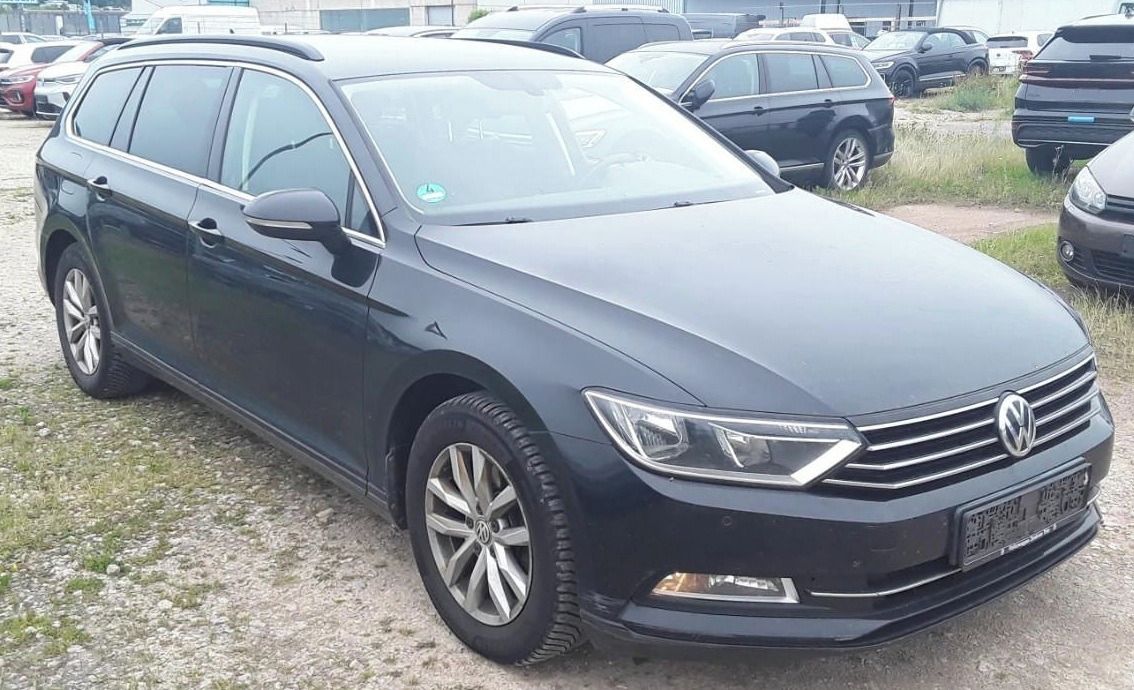 Volkswagen Passat, 2.0Tdi 110KW VYHŘ.SEDAD TAŽNÉ - fotka 6