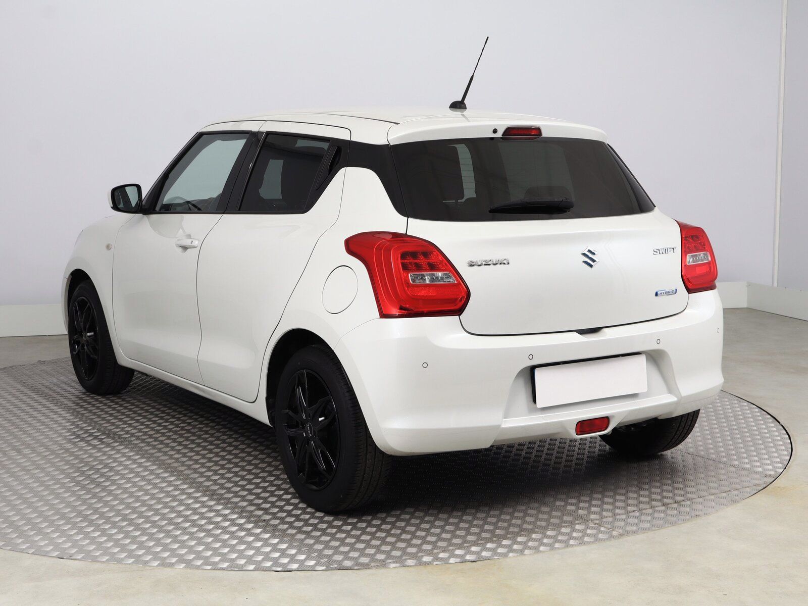 Suzuki Swift, 1.2, ČR,1.maj, Serv.kniha - fotka 4