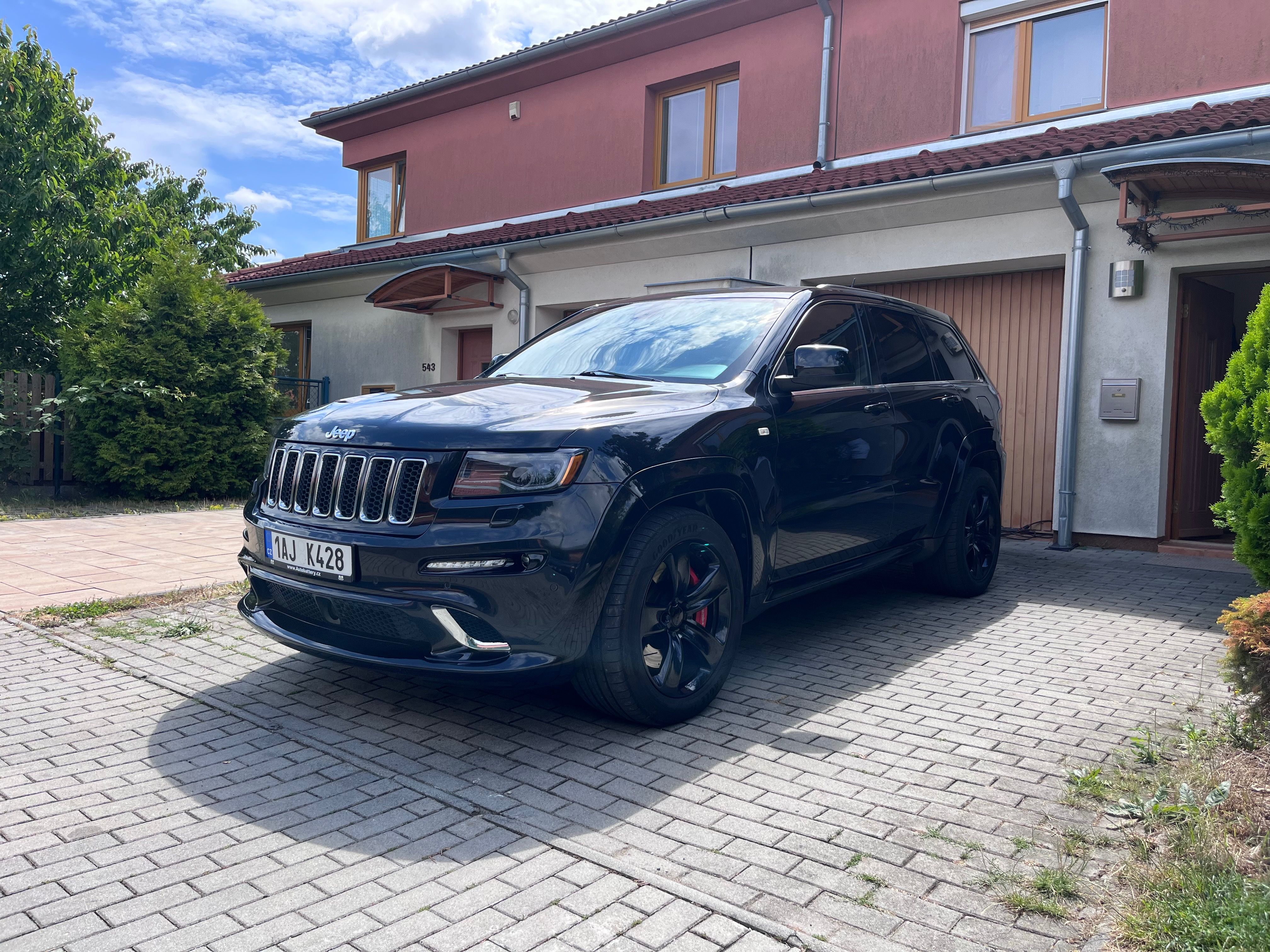 Jeep Grand Cherokee, 6.4 HEMI SRT/Full-Servis.kn