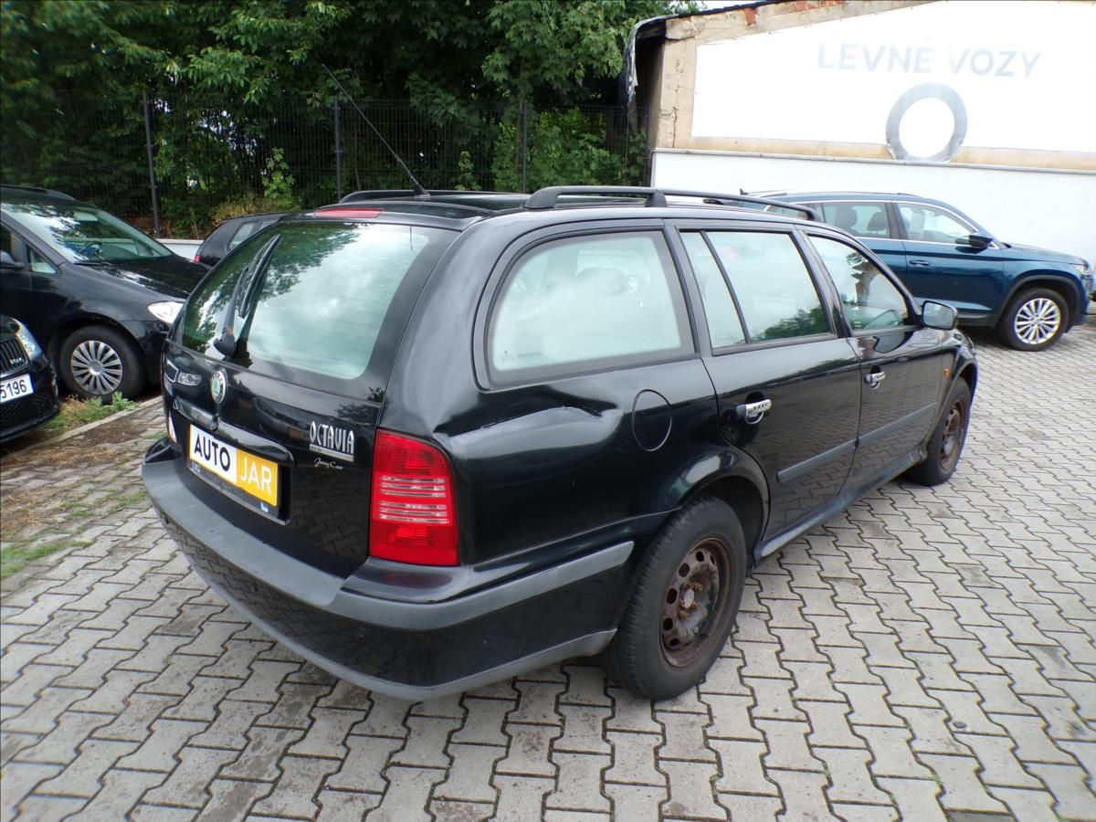 Škoda Octavia, 1,6 i  EKO PLACENO - fotka 5