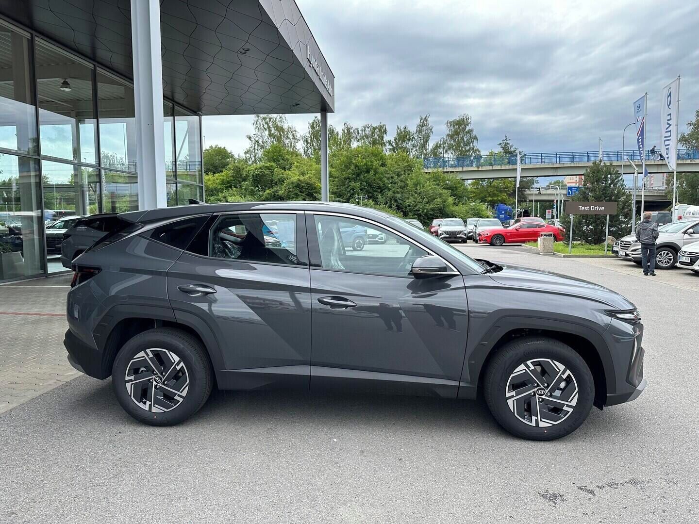 Hyundai Tucson, MY25 Comfort 1,6 T-GDI 118 kW - fotka 4