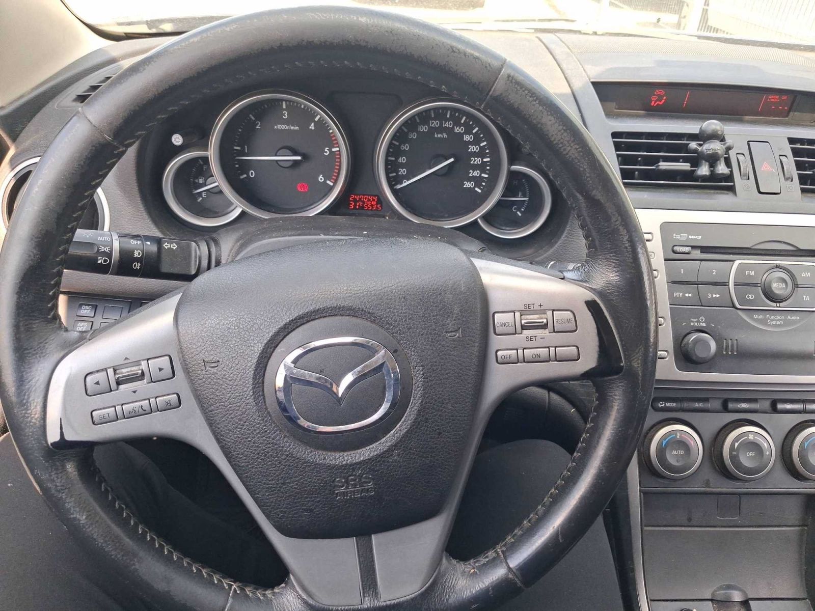 Mazda 6, 2.0 DI, Automatická klima - fotka 3