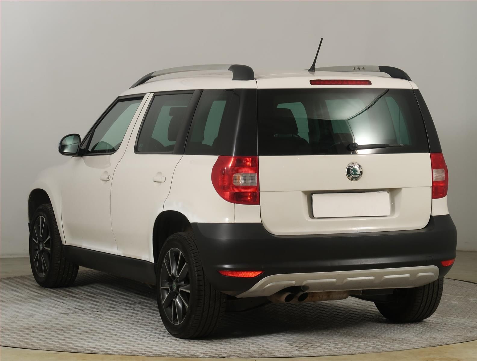 Škoda Yeti, 2.0 TDI, 4X4, ČR,1.maj - fotka 4