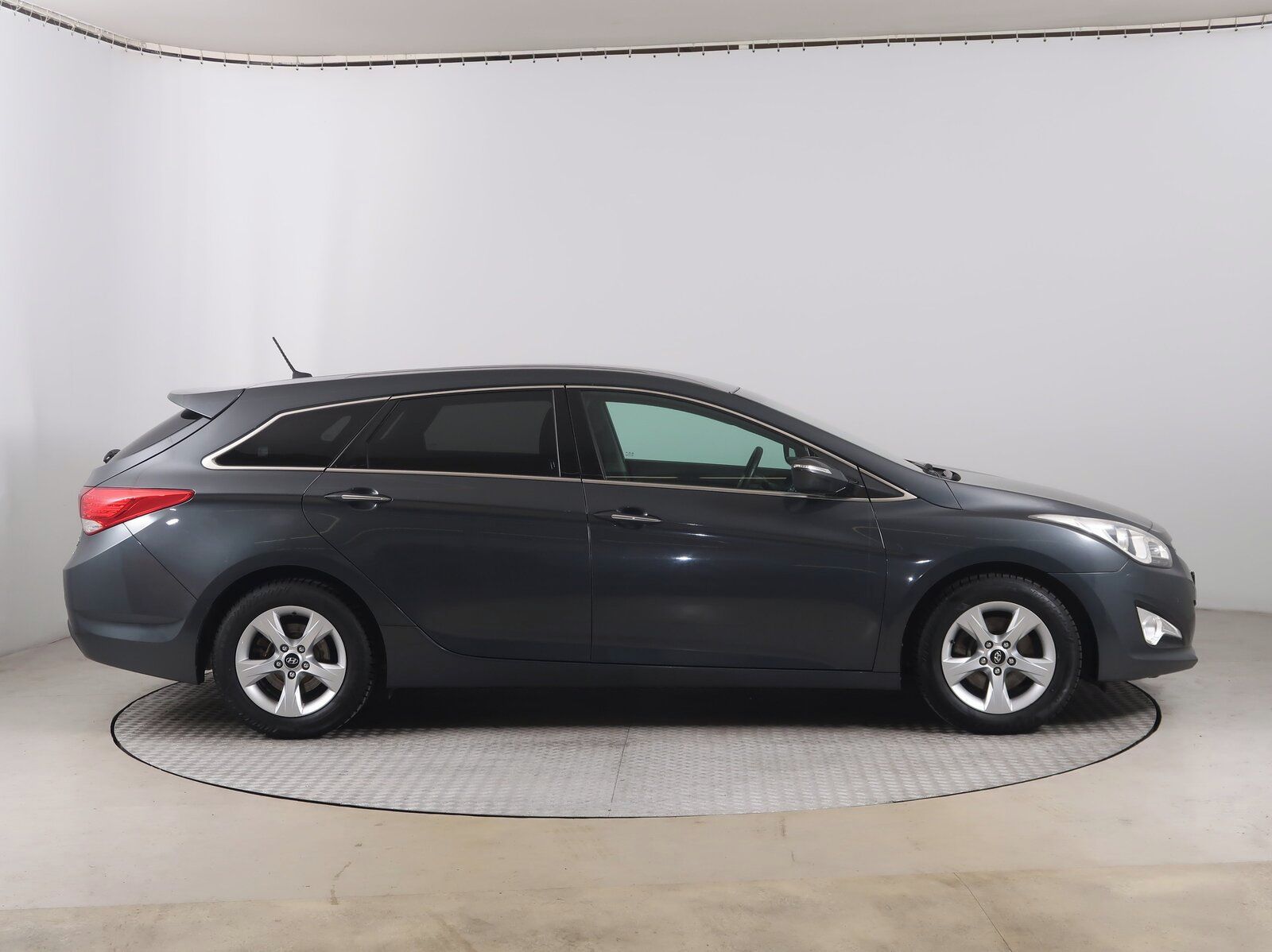 Hyundai i40, 1.7 CRDI - fotka 6