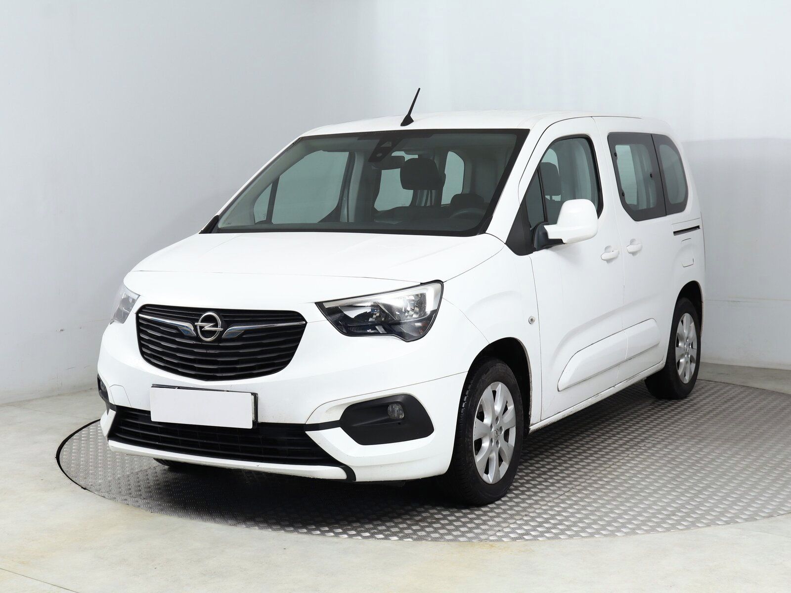 Opel Combo, 1.5 CDTI, Enjoy, 5Míst, Klima - fotka 2