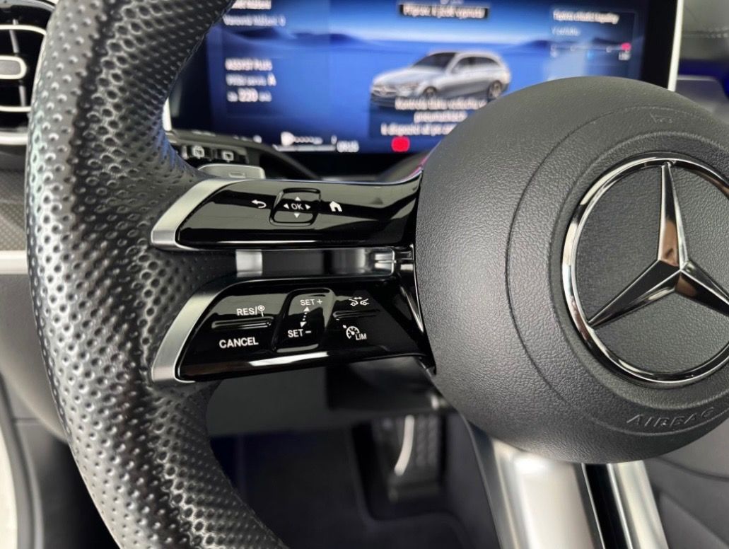 Mercedes-Benz Třídy C, Mercedes C 300e plug-in hybrid - fotka 6
