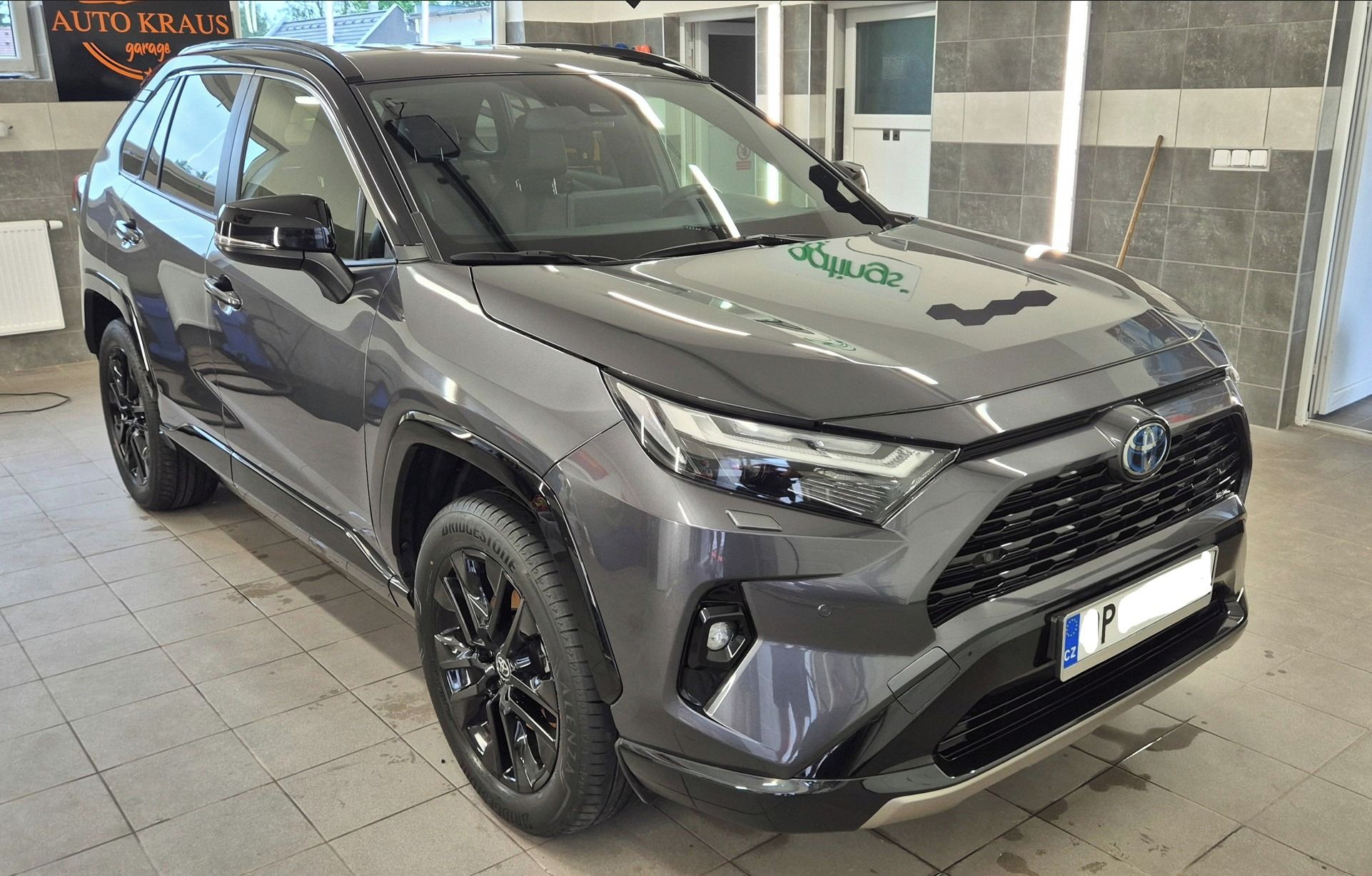 Toyota Rav4, HYBRID FWD SELECTION