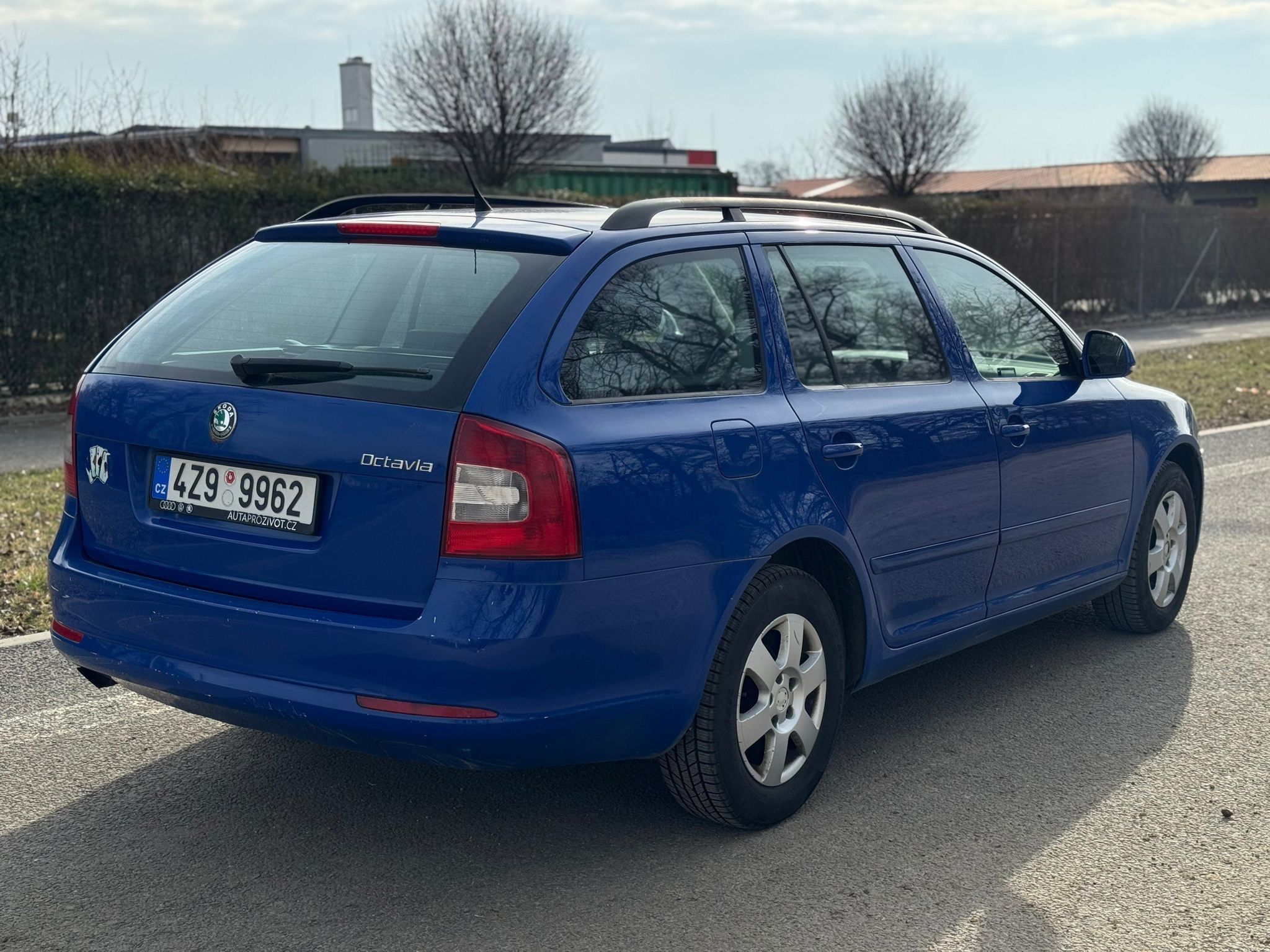 Škoda Octavia, Combi II 1.6 TDI - fotka 3