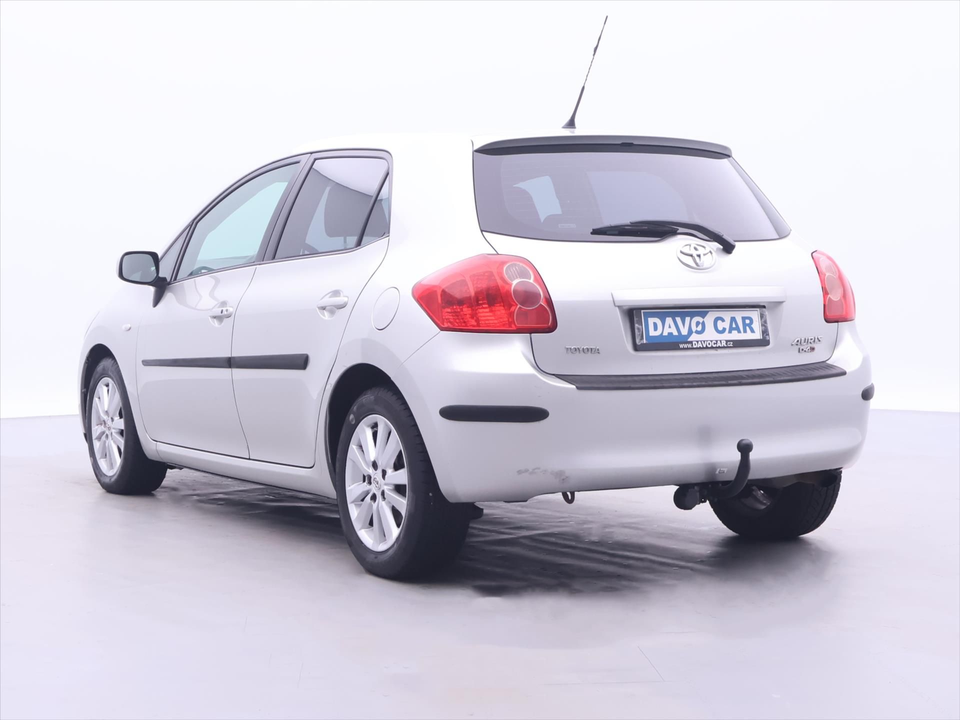 Toyota Auris, 2,0 D-4D 93kW Xenon Tažné - fotka 5