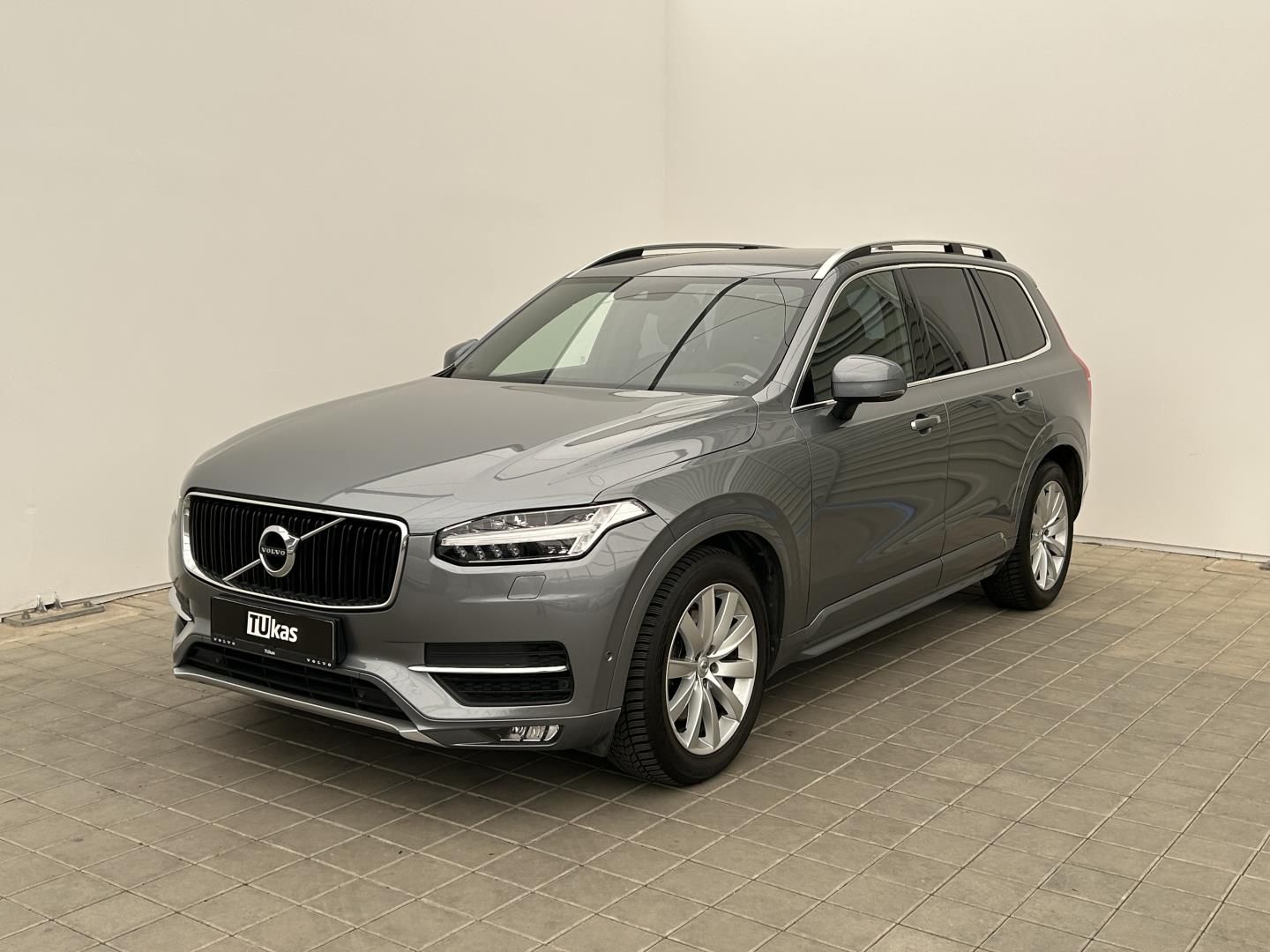 Volvo XC90, 2.0D5 165kW 4x4 Mommentum PRO