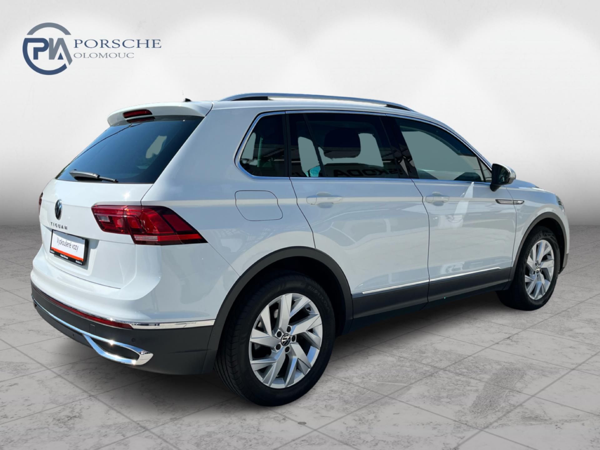 Volkswagen Tiguan, 2.0TDI 110kW DSG Business Prem - fotka 2