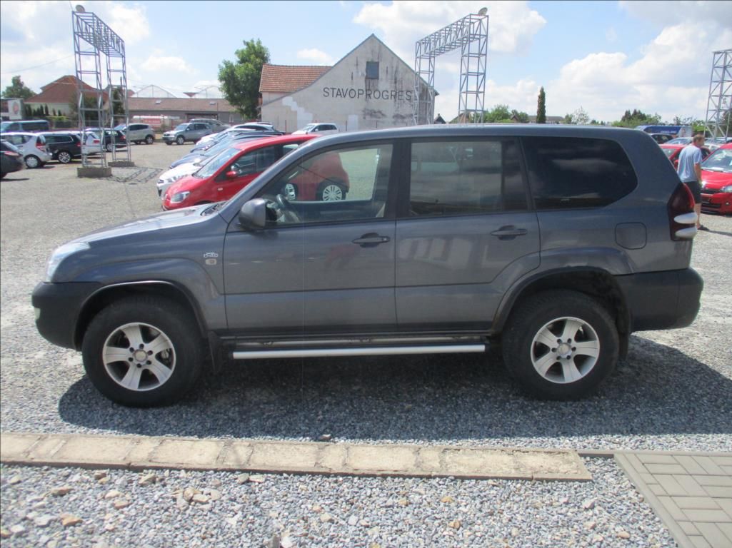 Toyota Land Cruiser, 3,0 D4D,4X4, klima,tažne zař. - fotka 4