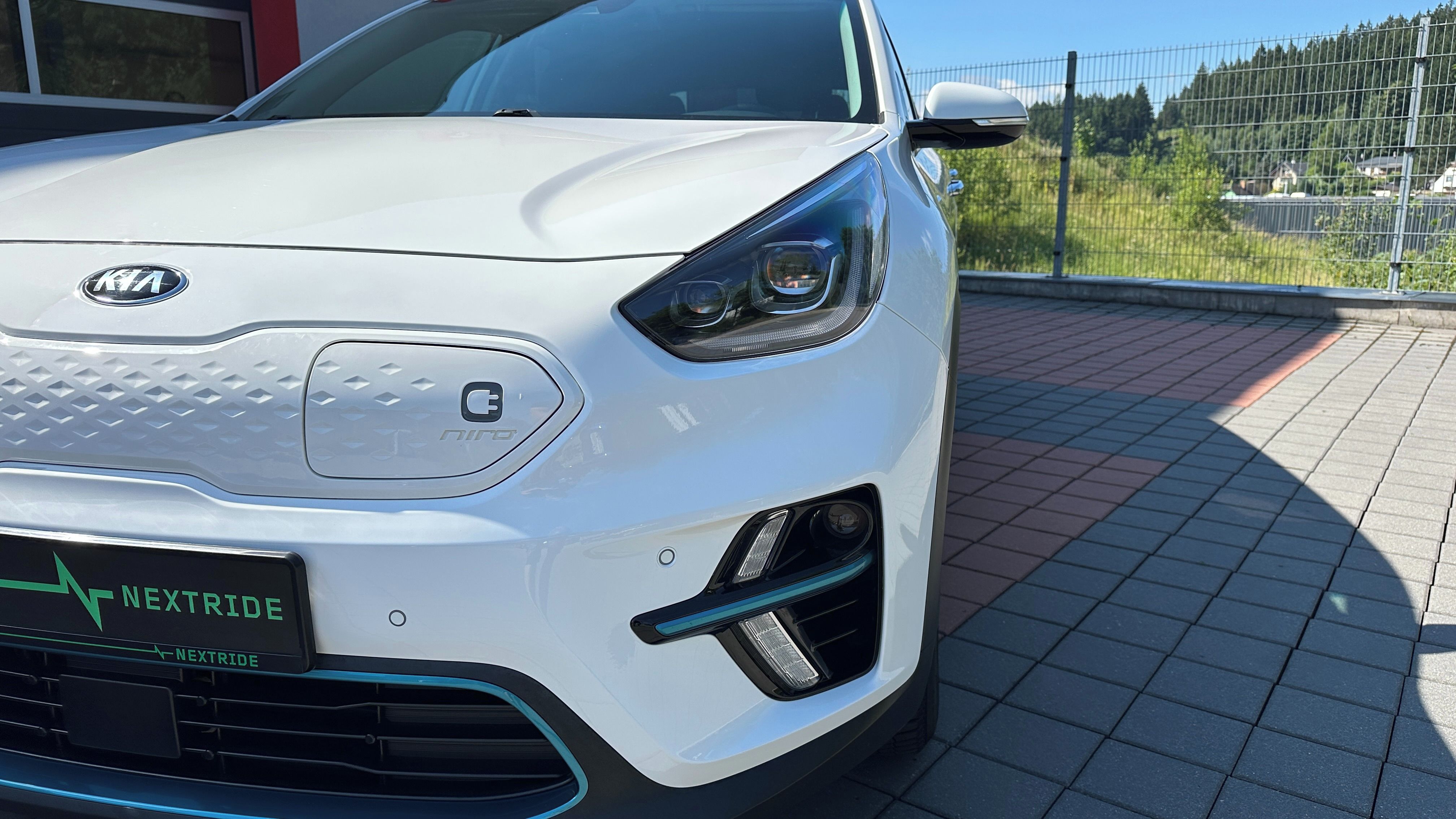 Kia Niro, REZERVACE - fotka 6
