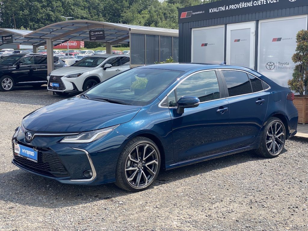 Toyota Corolla, 1.8HEV, ČR, Executive, DPH - fotka 4