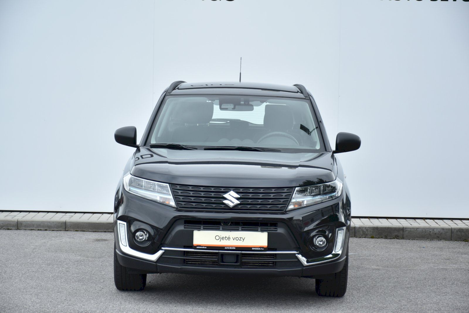 Suzuki Vitara, 1.4i BoosterJet 95kw - fotka 4