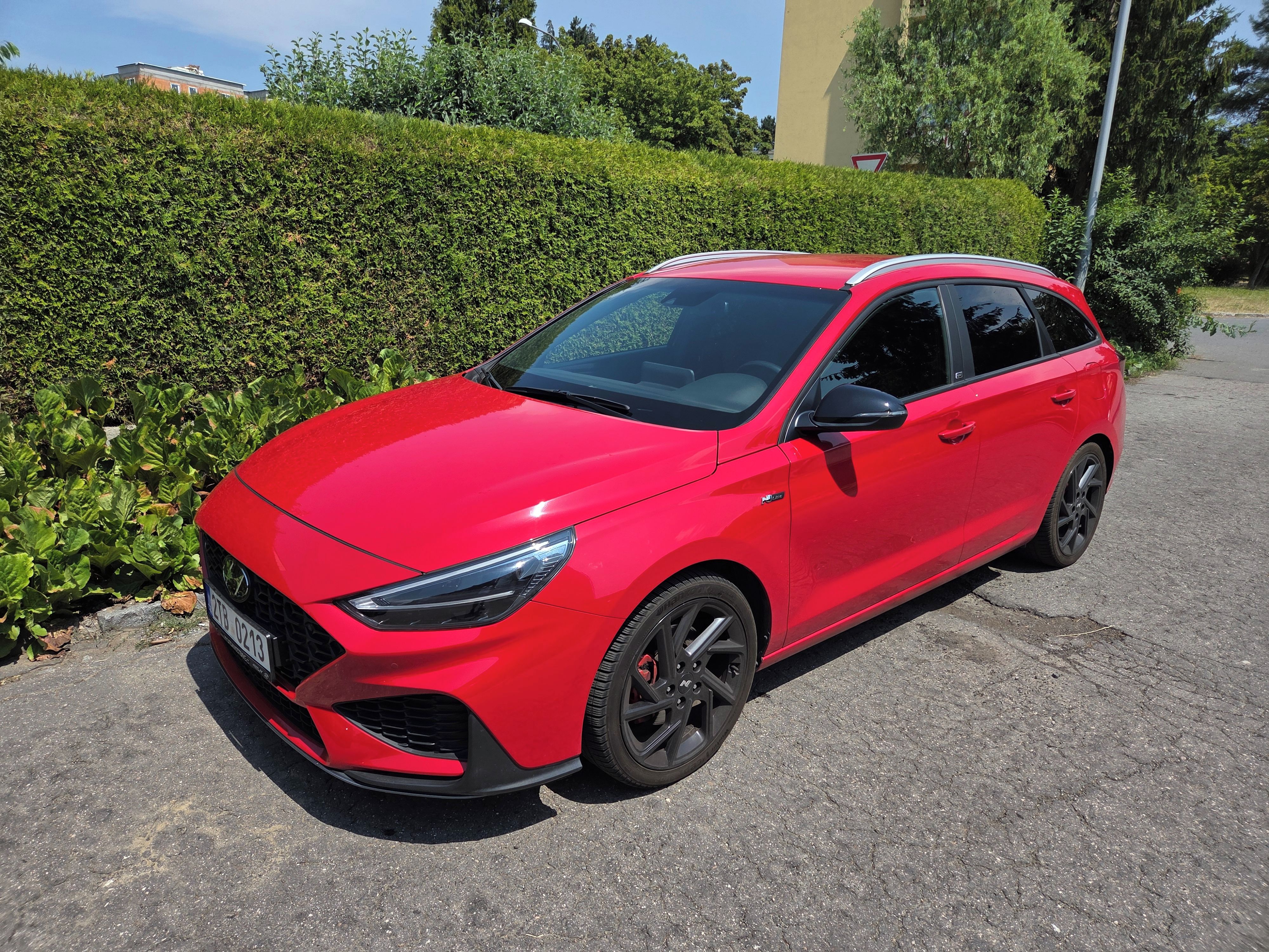 Hyundai i30, Hyundai i30 1.6 Nafta - fotka 2