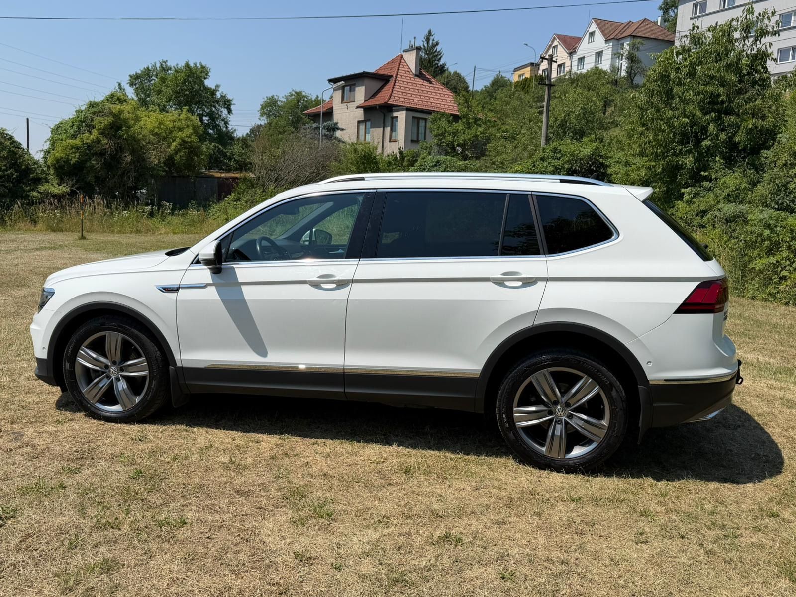 Volkswagen Tiguan, ALLSPACE 2.0 TDI4X4-TOP VÝBAVA - fotka 4