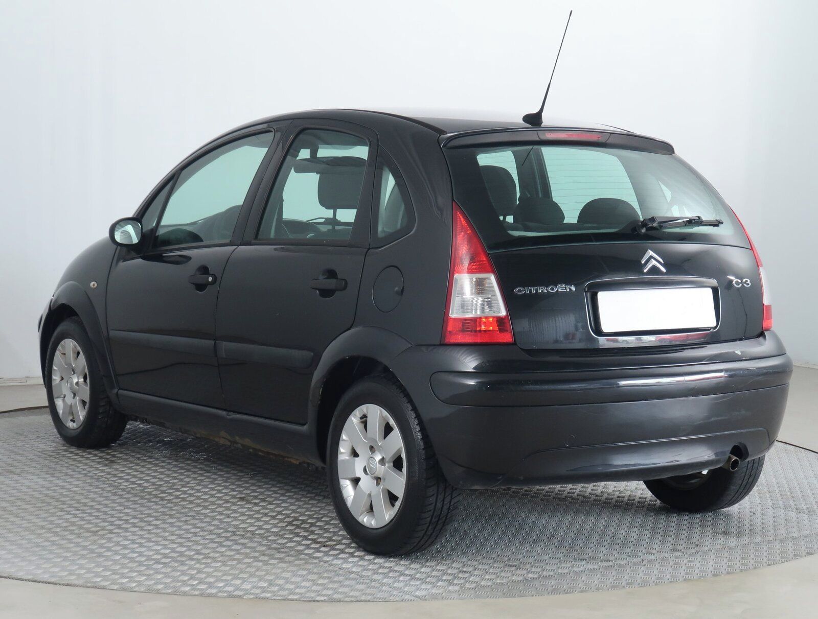Citroën C3, 1.4 HDi, Klima, rezervace - fotka 4