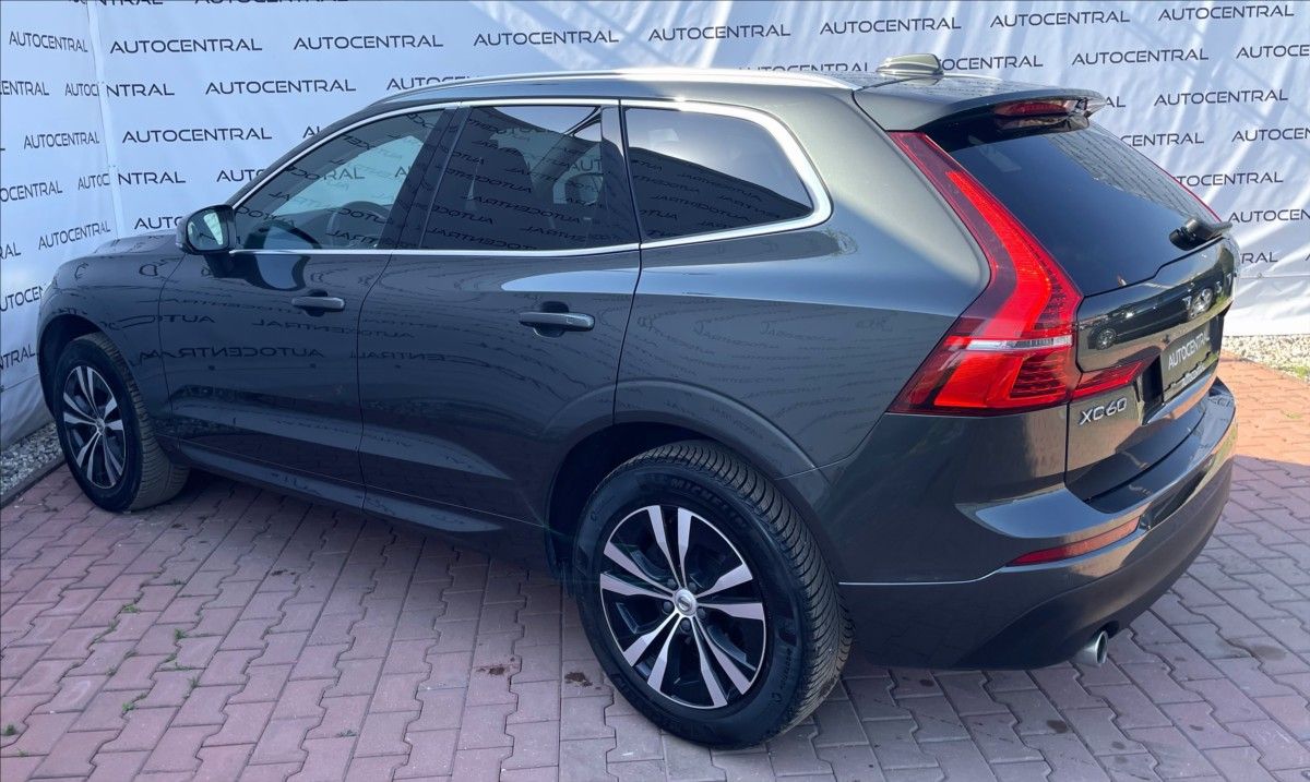 Volvo XC60, 2,0 D.110kw.D3.DPH.STK 6/28 - fotka 4