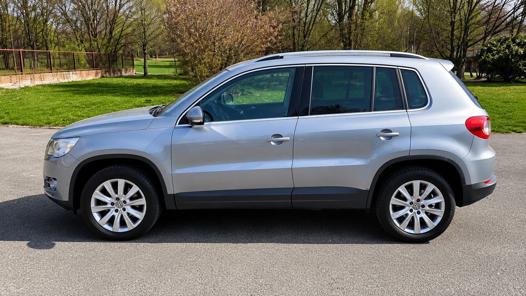 Volkswagen Tiguan, 2.0 TDI 4x4-servisován,STK1/28 - fotka 3