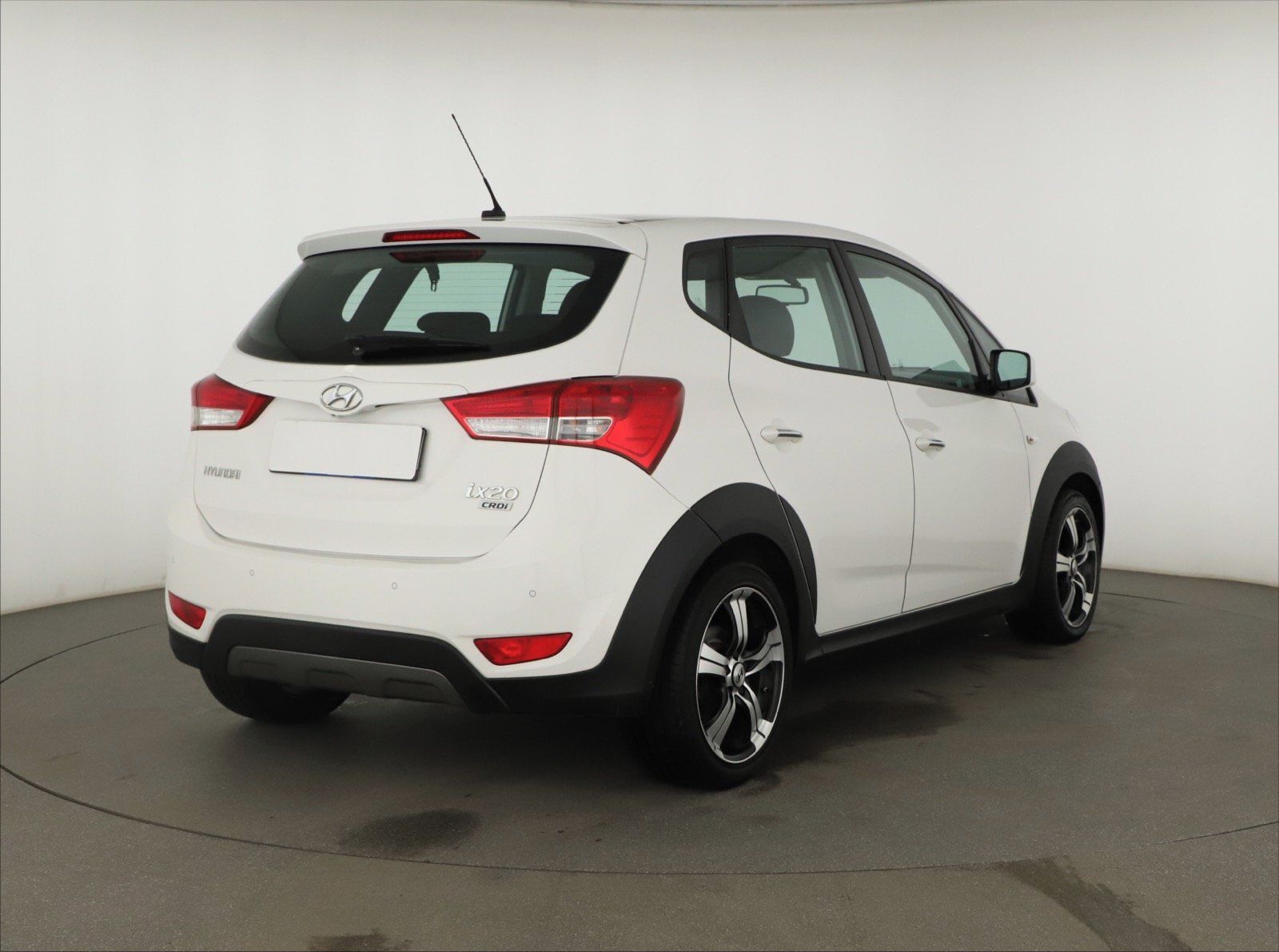 Hyundai ix20, 1.6 CRDi, NOVÁ CENA, Navi - fotka 5