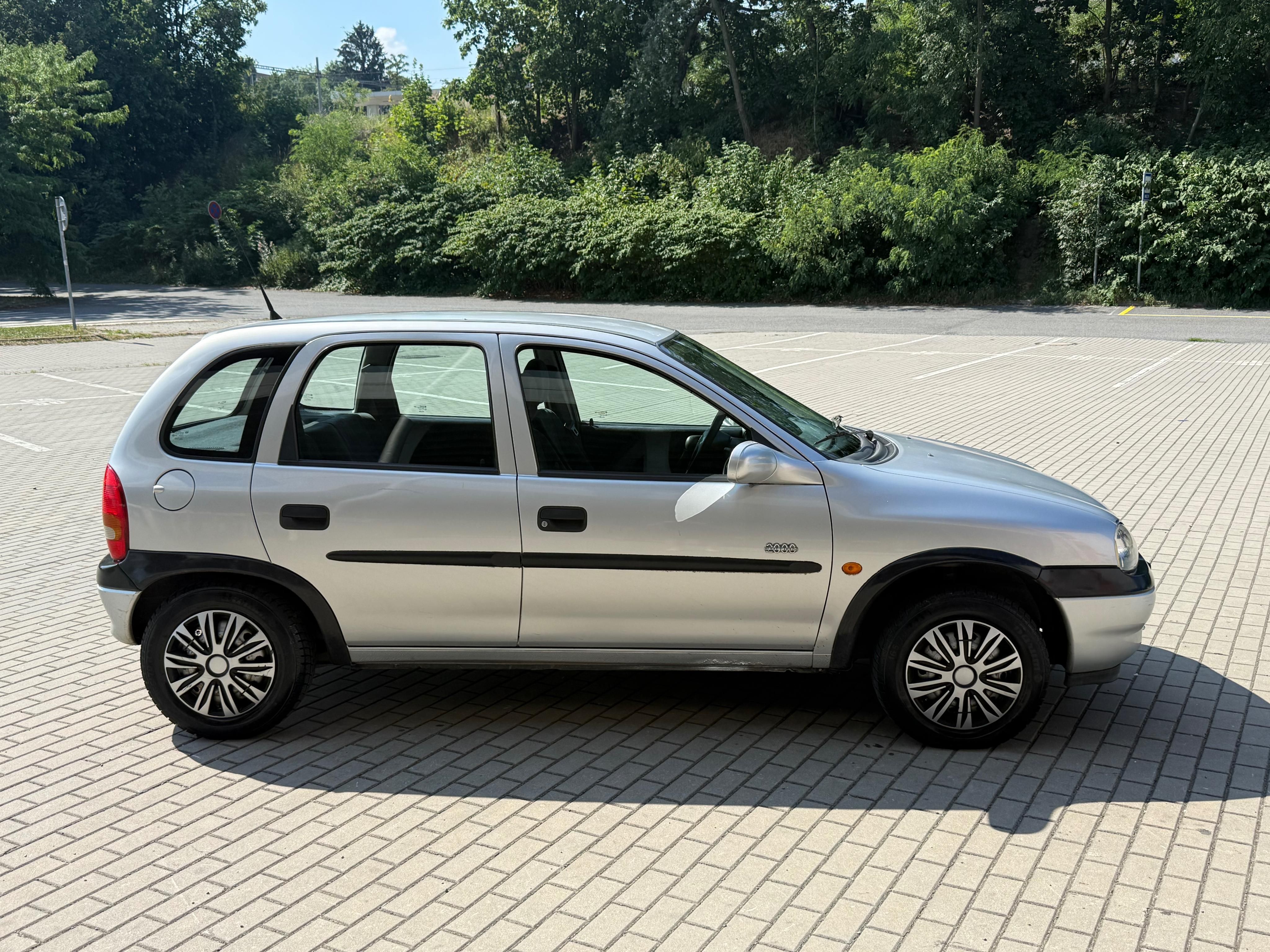 Opel Corsa, 1.0i, 40kw 155t. KM! - fotka 6