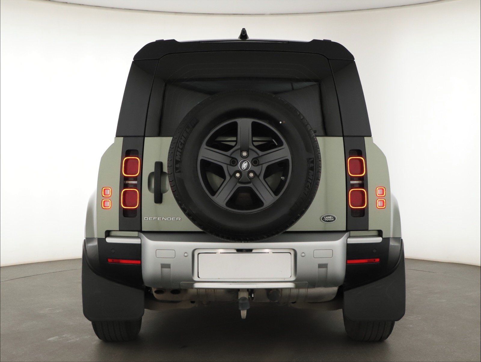 Land Rover Defender, D200 AWD - fotka 4