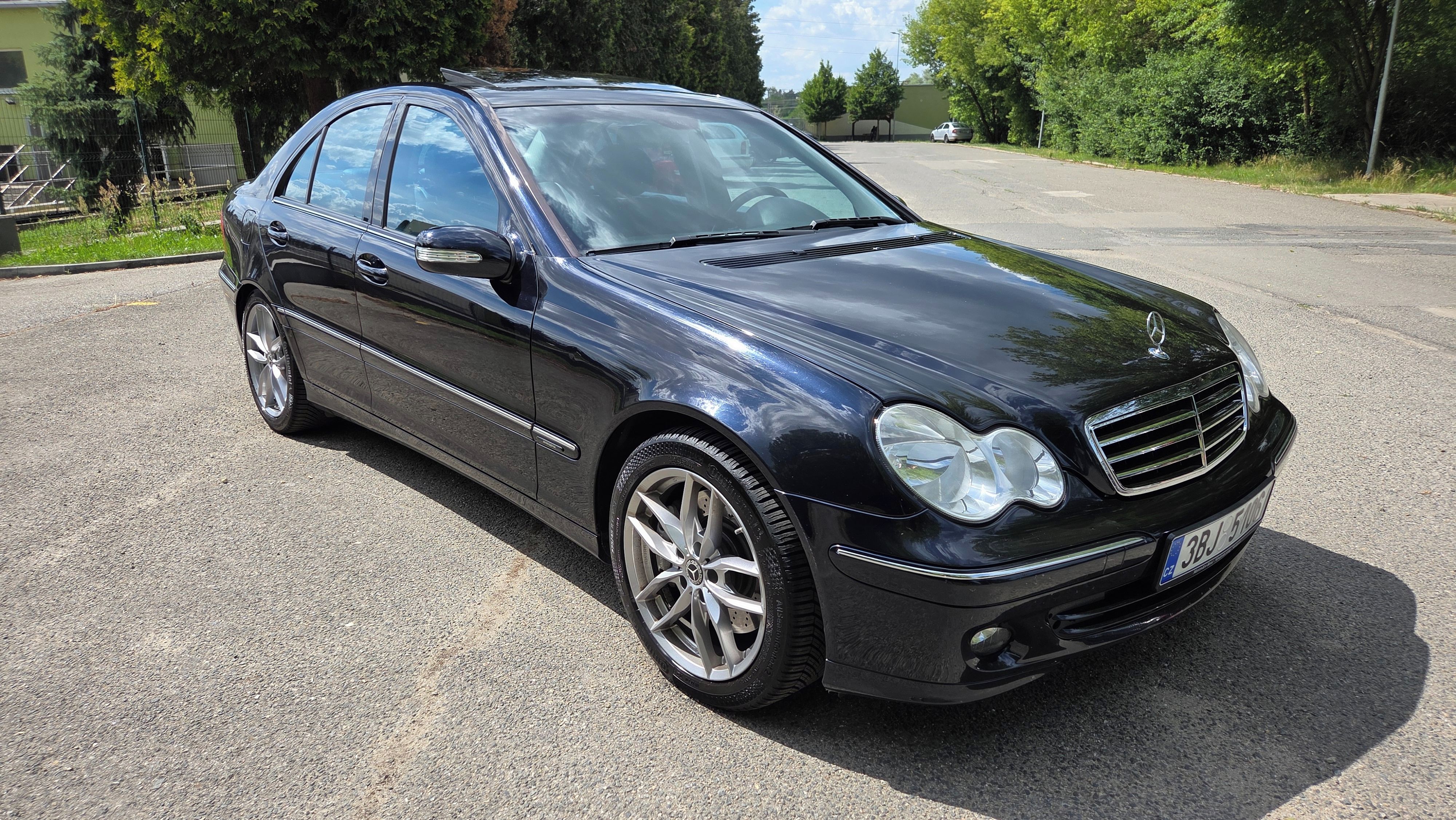 Mercedes-Benz Třídy C, MB C230 AMG line