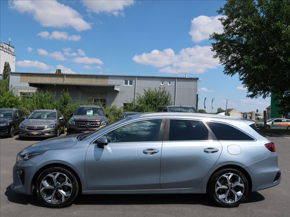 Kia Cee´d, 1,6 CRDi,100kW,Exclusive,ČR - fotka 5
