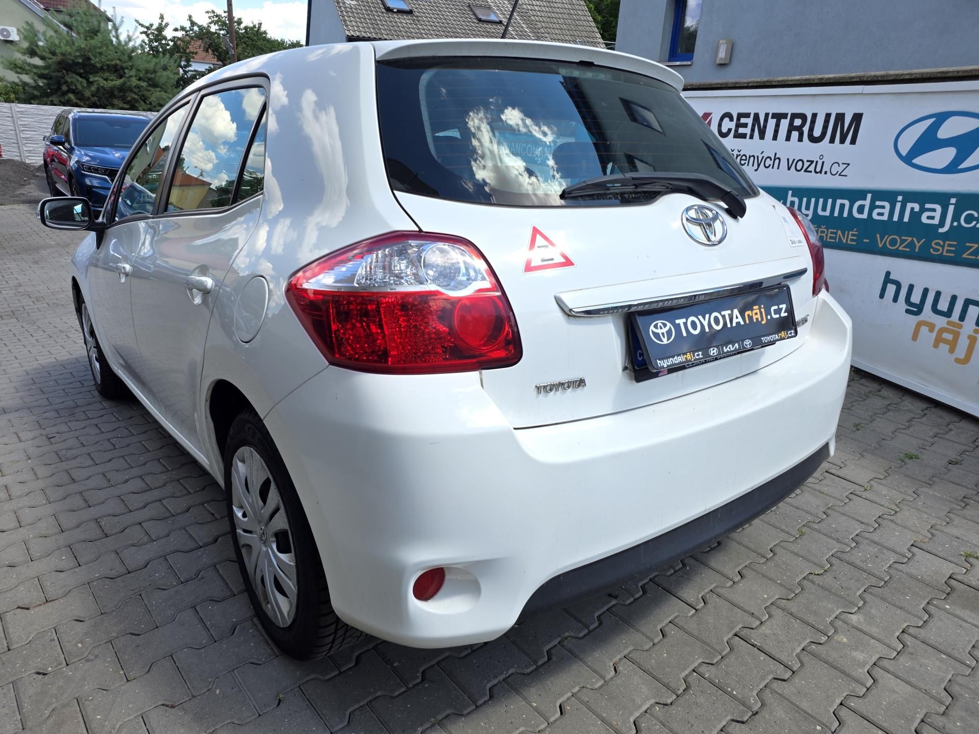 Toyota Auris, 1.6-SADA PNEU NAVIC - fotka 5