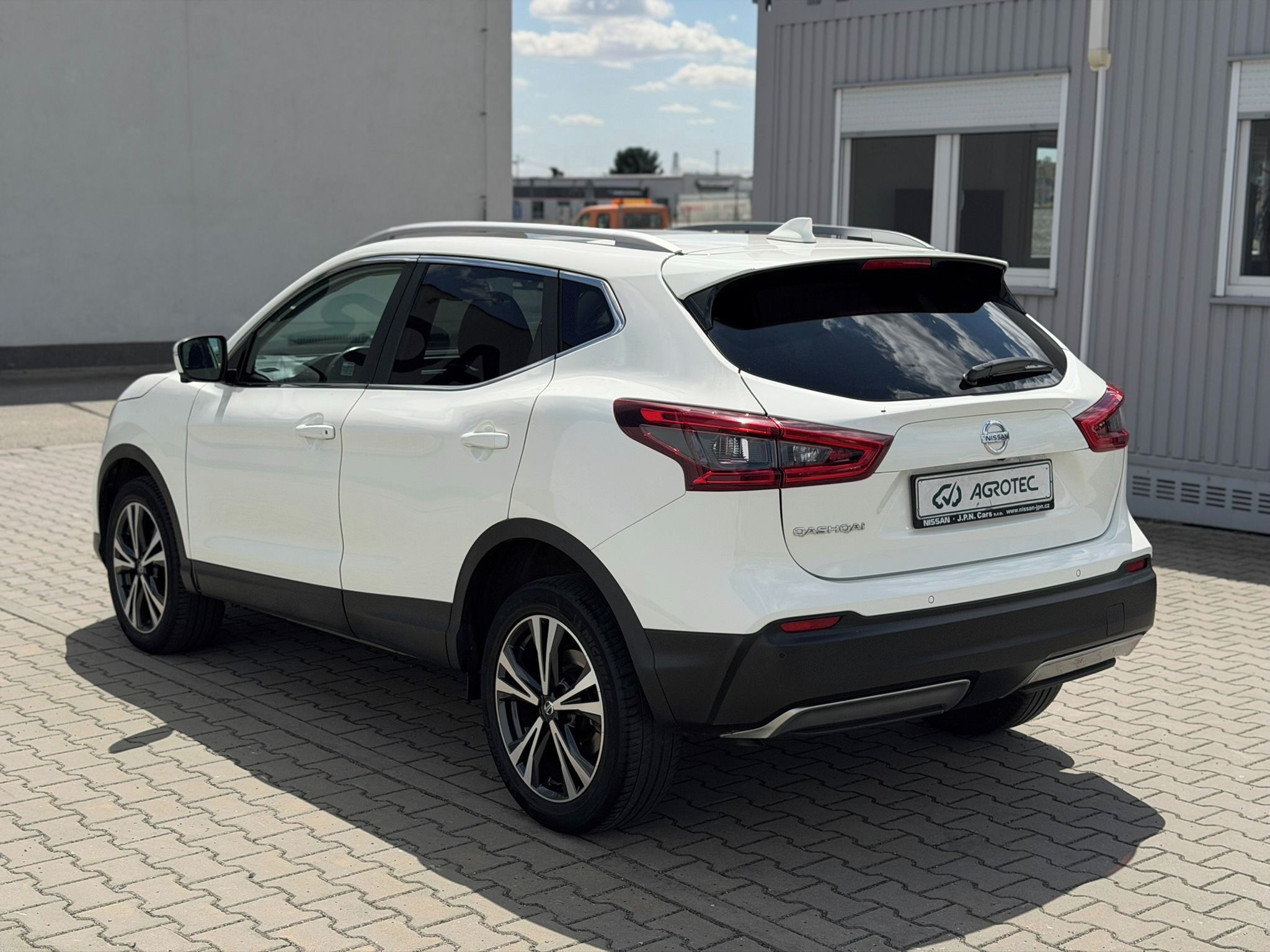 Nissan Qashqai, 1.3 DIG-T 103 kW N-Connecta - fotka 5