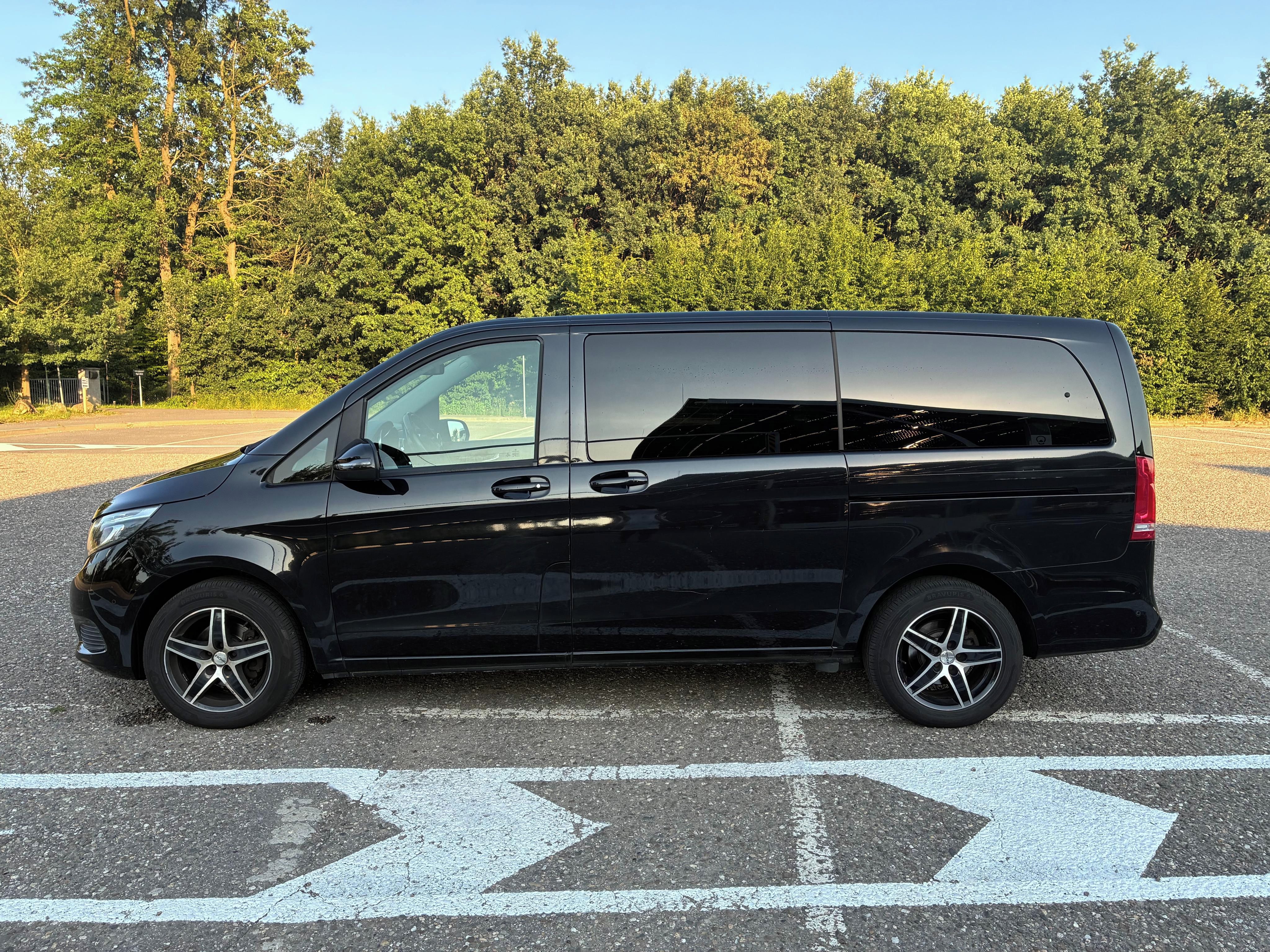 Mercedes-Benz Třídy V, V220d L, 7 míst, automat, ČR - fotka 2