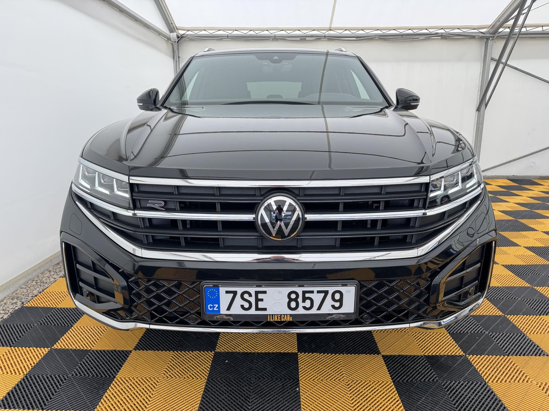 Volkswagen Touareg, 3.0Tdi*1-MAJ*DPH*HUD*R-LINE* - fotka 3