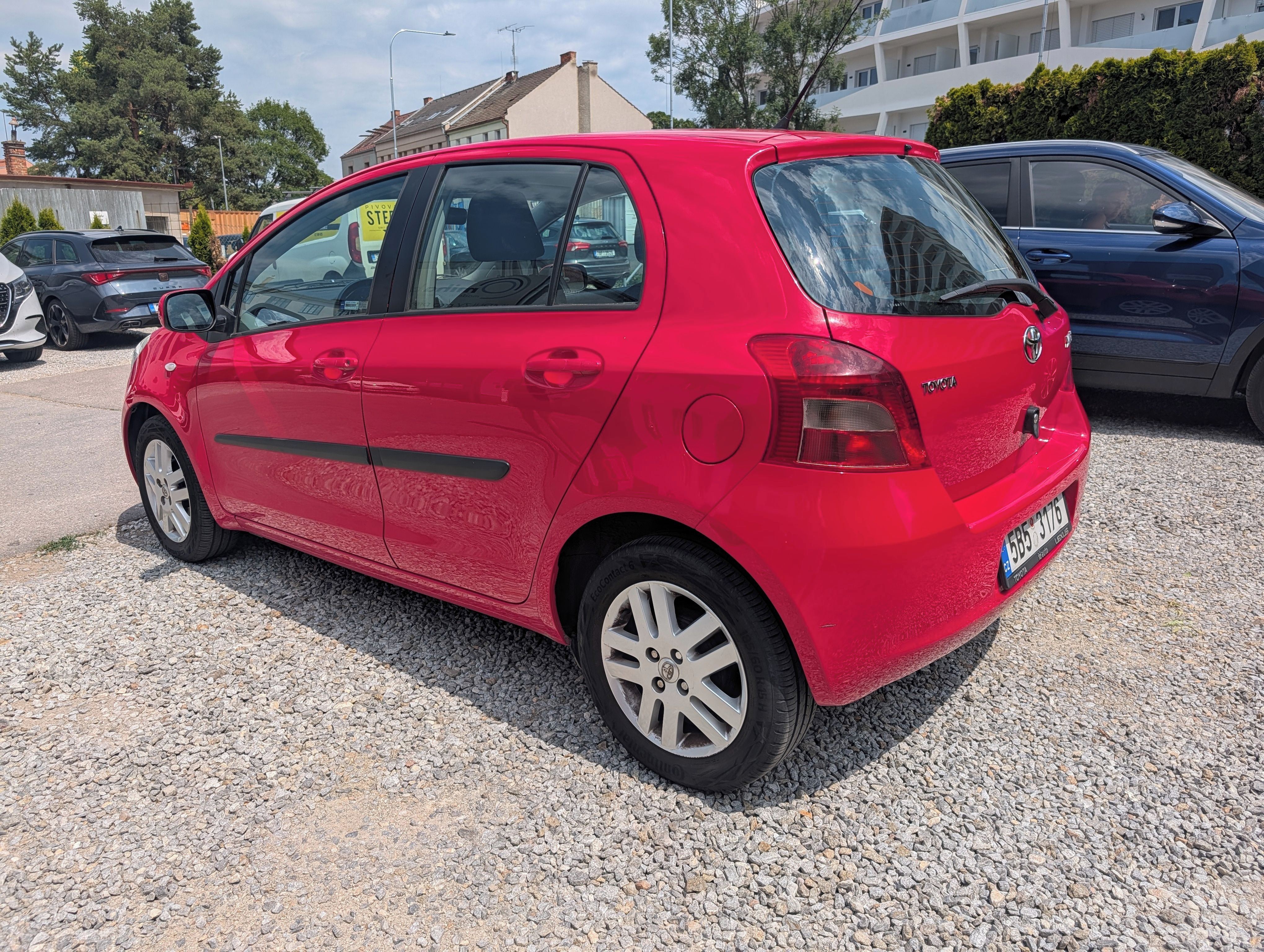 Toyota Yaris, Klima,nové tlumiče a spojka - fotka 2