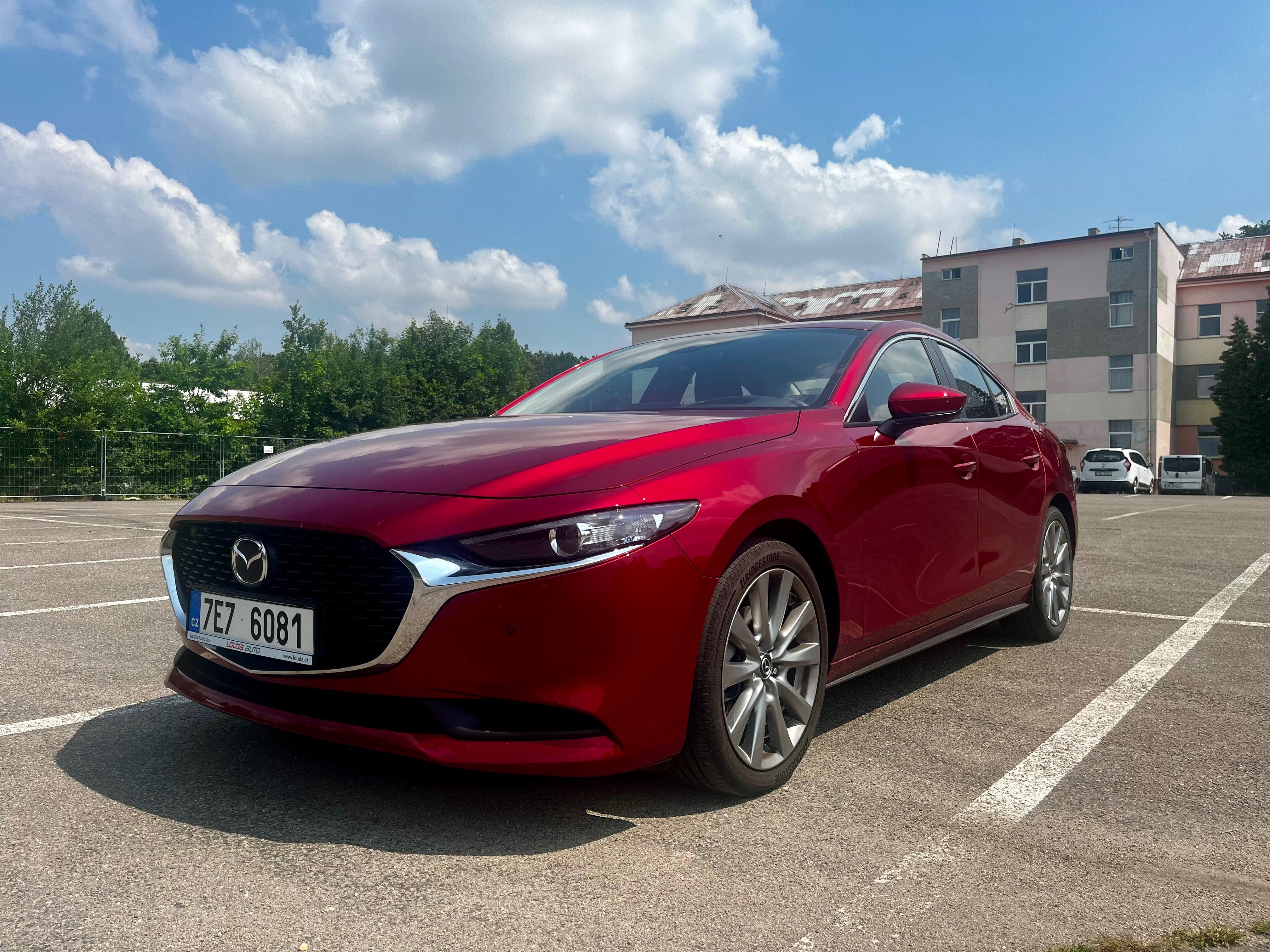 Mazda 3, Mazda 3 Sedan 2.5 e-Skyactiv G