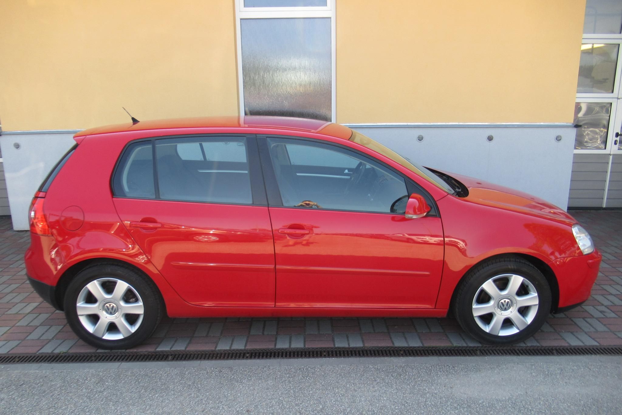 Volkswagen Golf, 1.4i AUT. KLIMA NOVÉ ROZVODY - fotka 3