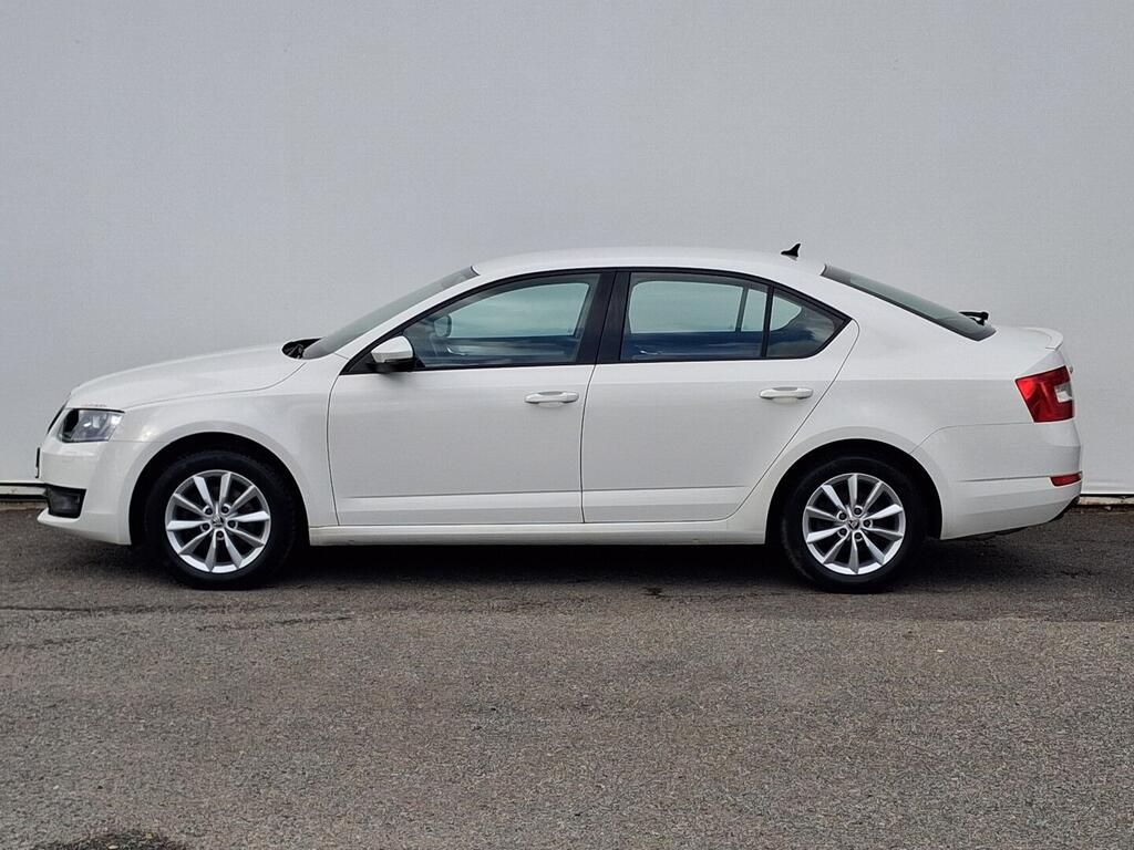 Škoda Octavia, Ambition Fresh 1.6 TDI 81 kW - fotka 3
